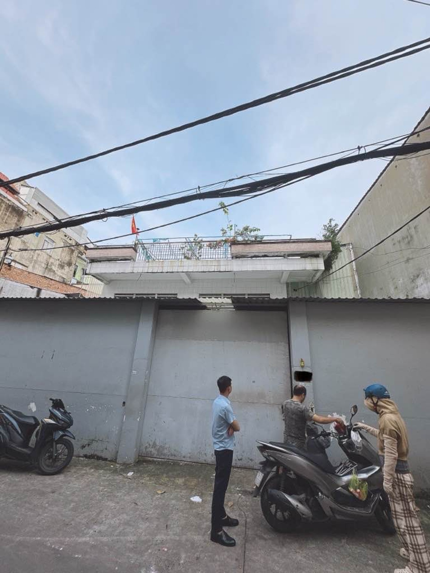 Bán nhà riêng 3 tầng tại trung tâm quận Tân Phú, diện tích rộng 270m2
