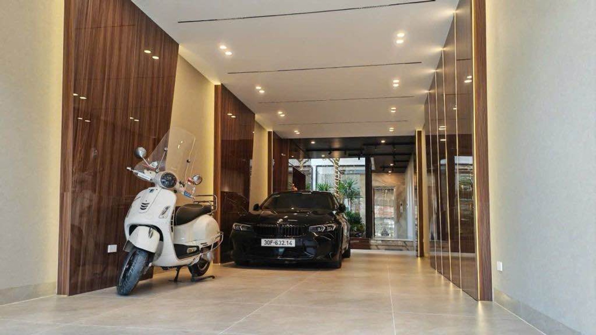 Nhà riêng 7 tầng thang máy tại Long Biên, diện tích 96m2, giá 23 tỷ. Bán mọi giá