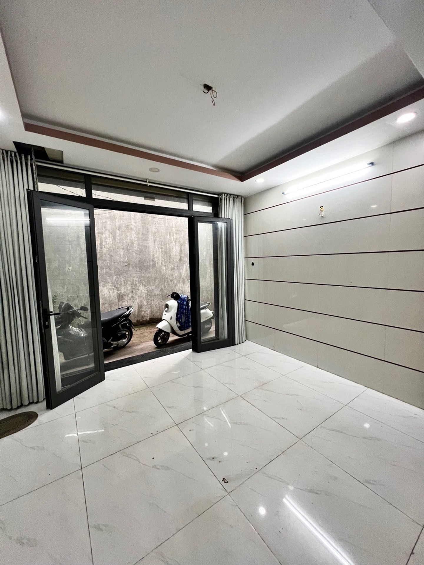 Nhà 3 tầng Tân Hoà Đông- sát Quận 6 giá chỉ 4,2 tỷ - 0964553700

-