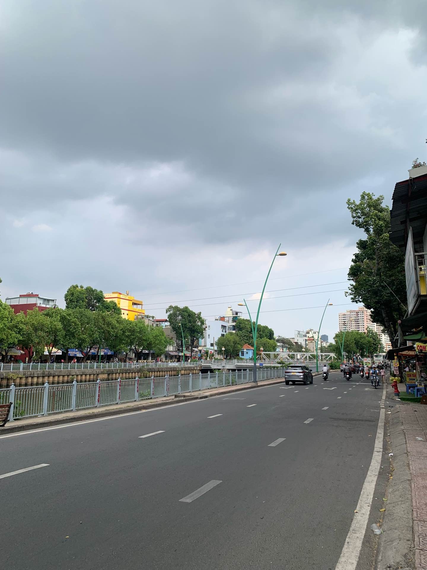 Nhà mặt phố Q3 view triệu đô, 5 tầng đúc kiên cố