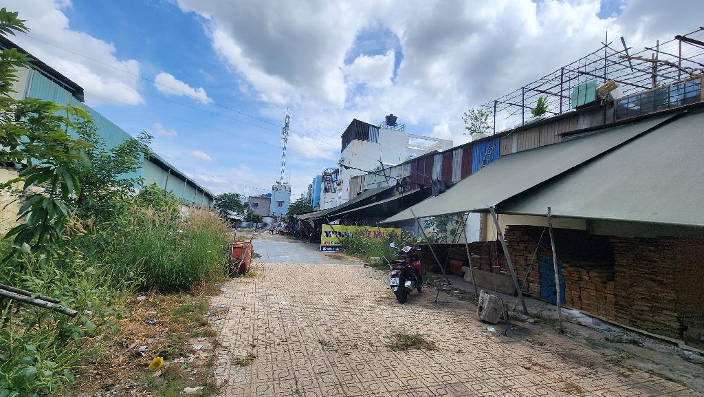 Bán đất mặt tiền Lê Văn Khương, Quận 12, 958m2 giá 45 tỷ