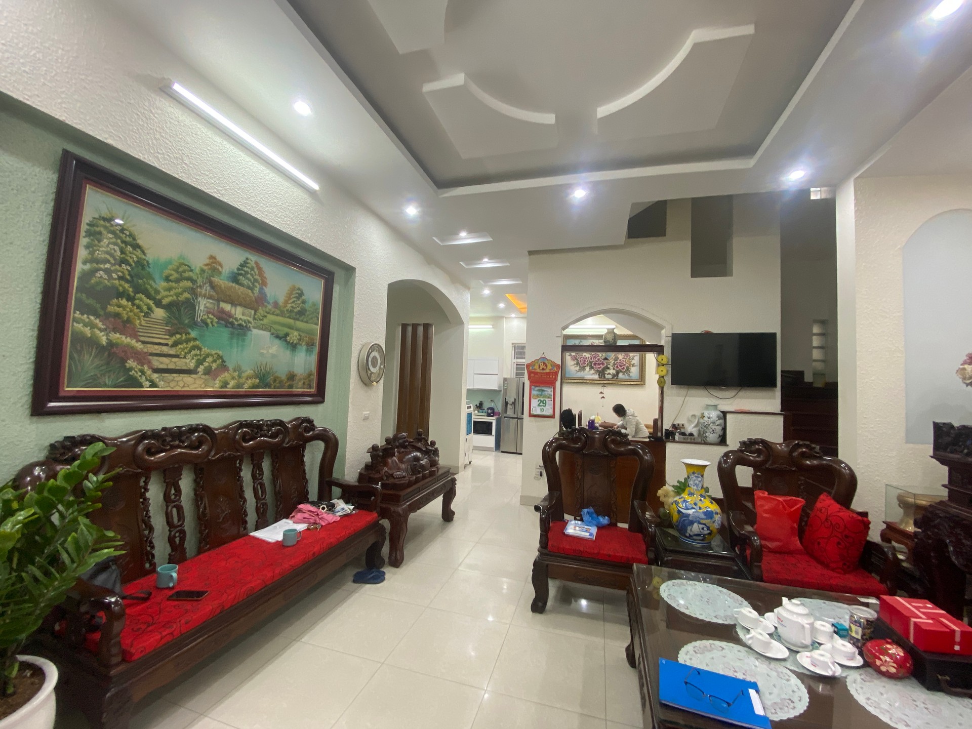 Nhà biệt thự 4 tầng lô góc mặt tiền rộng tại Tư Đình, Long Biên