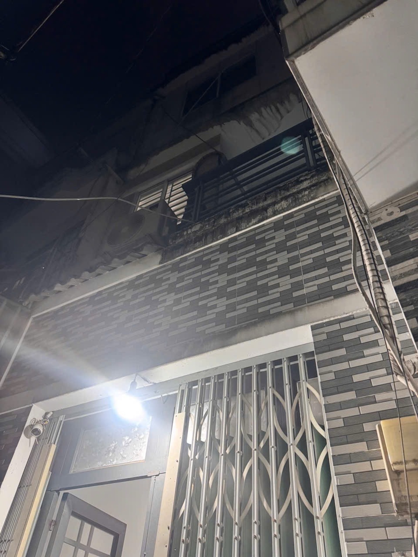 💥 GÒ DẦU – TÂN SƠN NHÌ | 4 TẦNG – 22M² – 3.XX TỶ 💥
- 21,8m² – 2,9x7,5m, 1 trệt 3 lầu – 2PN – 3WC