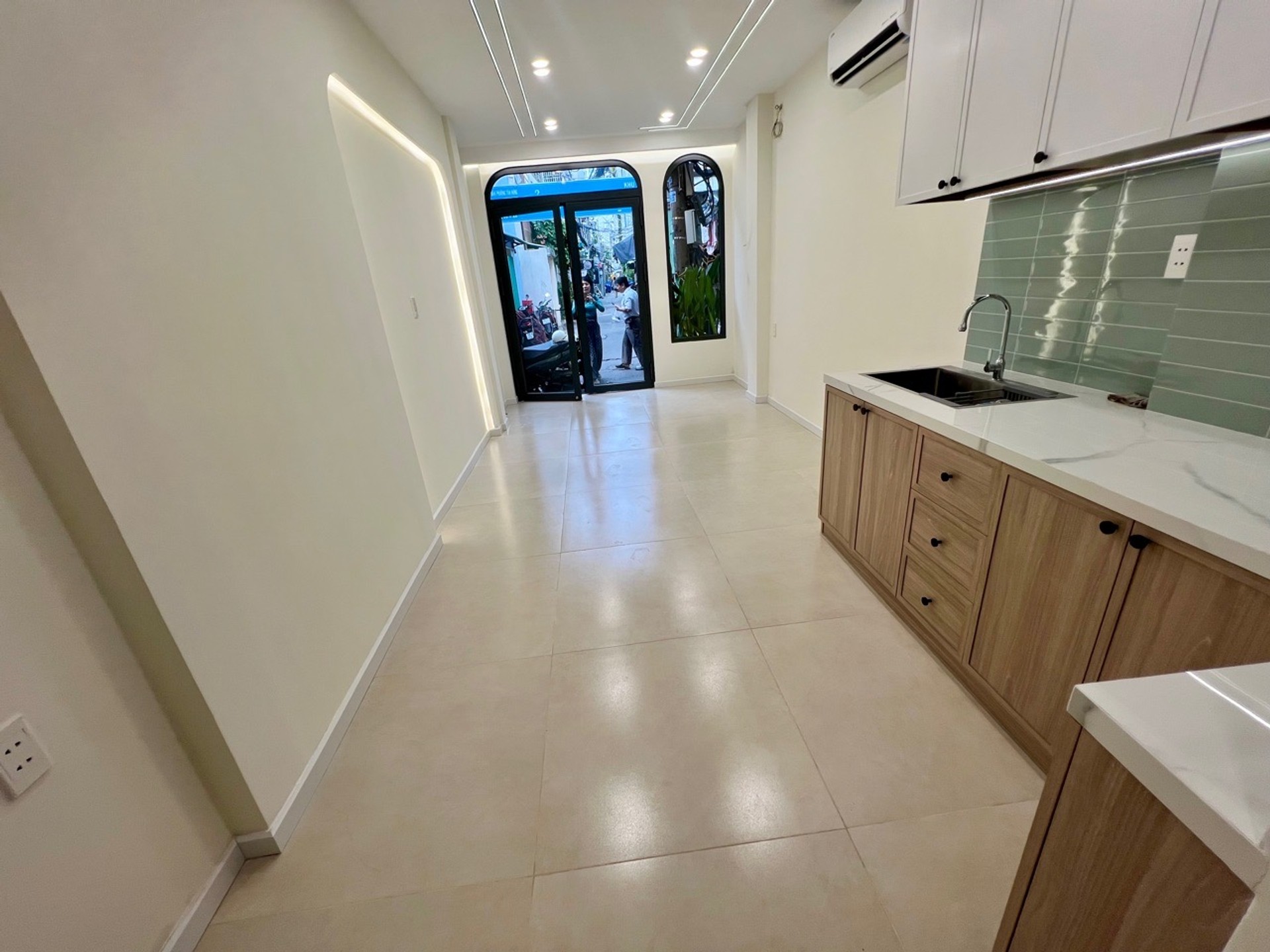 P. TÂN HƯNG Q7 – CHỈ 3 TỶ HƠN -BÁN NHÀ HẺM XE HƠI - 2 TẦNG – FULL NỘI THẤT – dtsd 48M2