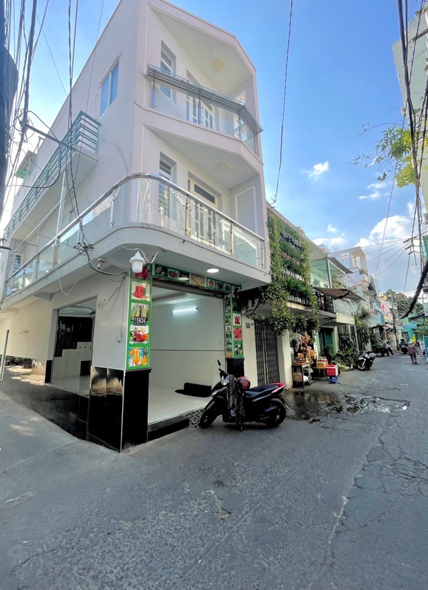 Nhà đẹp HXH đường Dạ Nam, P1, Q8, Ngang 4m x 14m,