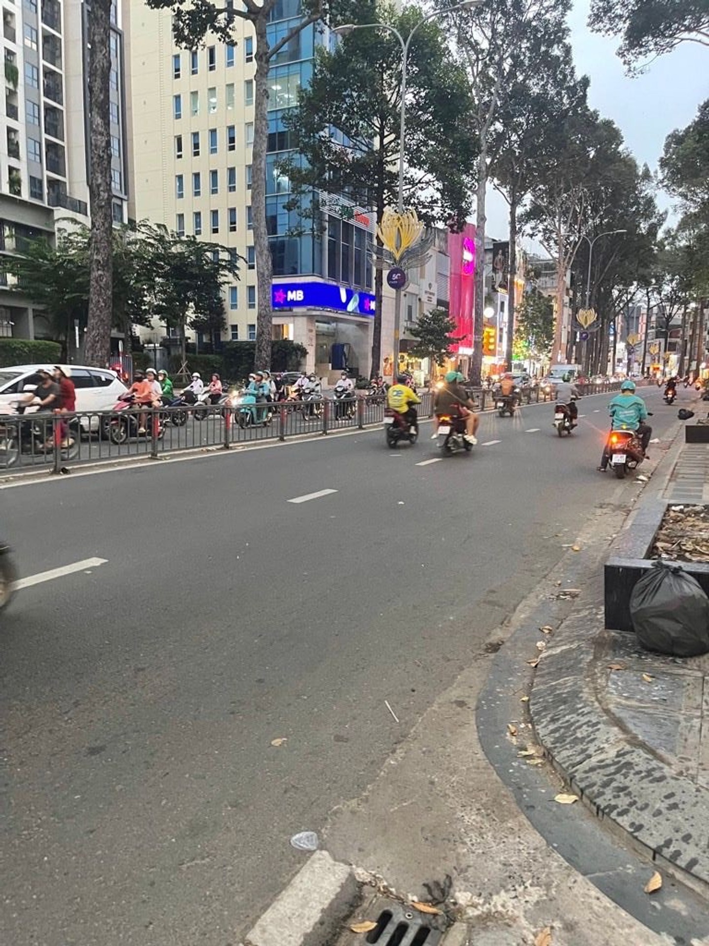 Cơ hội hiếm có sở hữu nhà riêng 4 tầng với 3 phòng ngủ tại trung tâm Quận 10