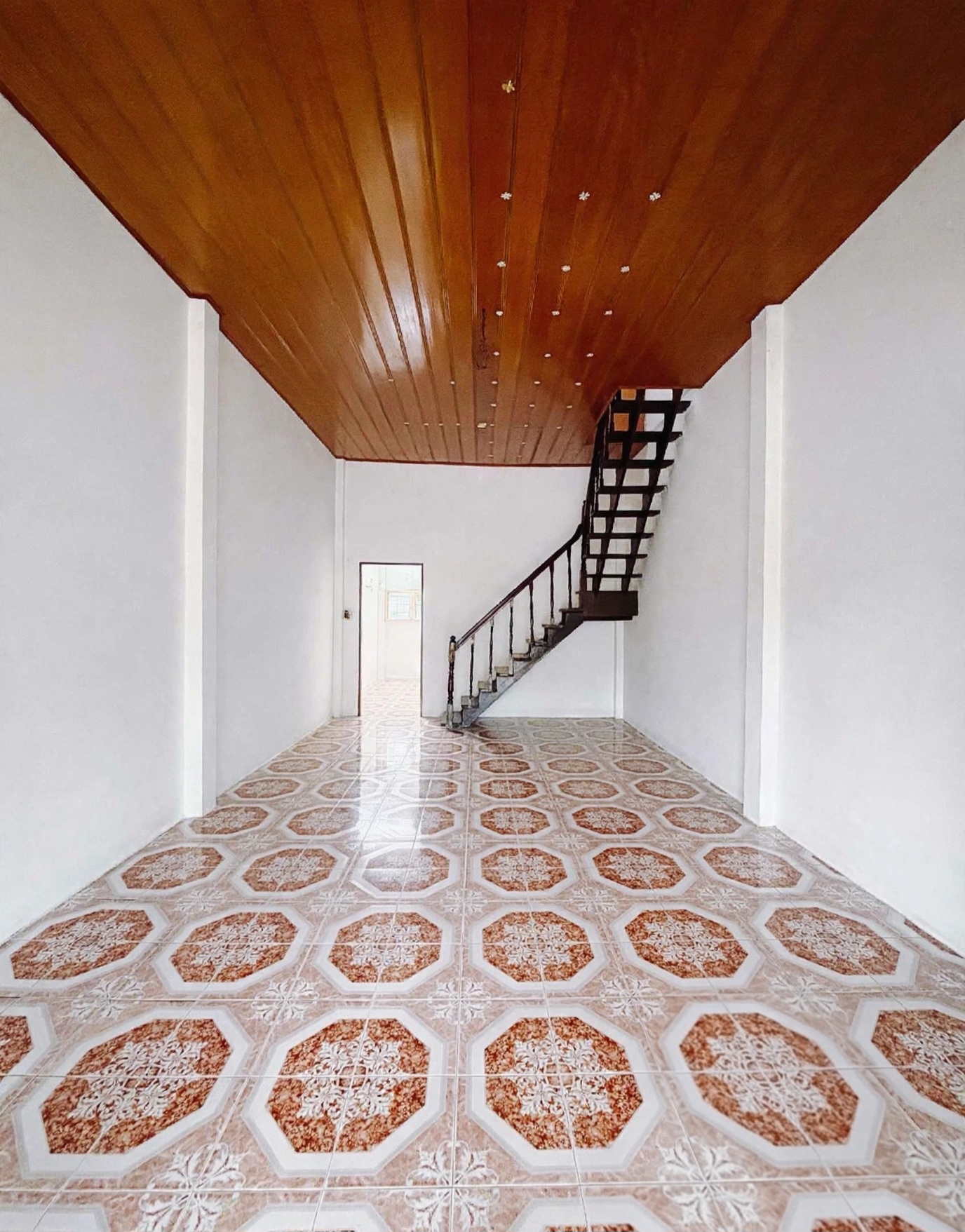 NGAY CẦU NGUYỄN KHOÁI - ĐẤT 96.6M² NGANG 5.5M NỞ 6.15M - NHỈNH 4 TỶ
