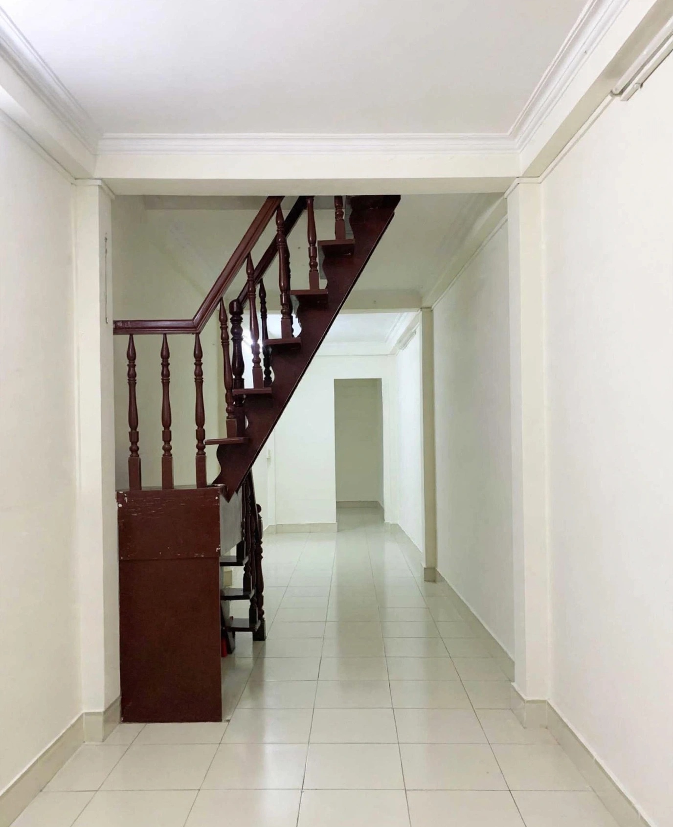 Nhà Sát Mặt tiền Tôn Đản - 53m² - 4.19T - 4pn - 2Wc - SHR