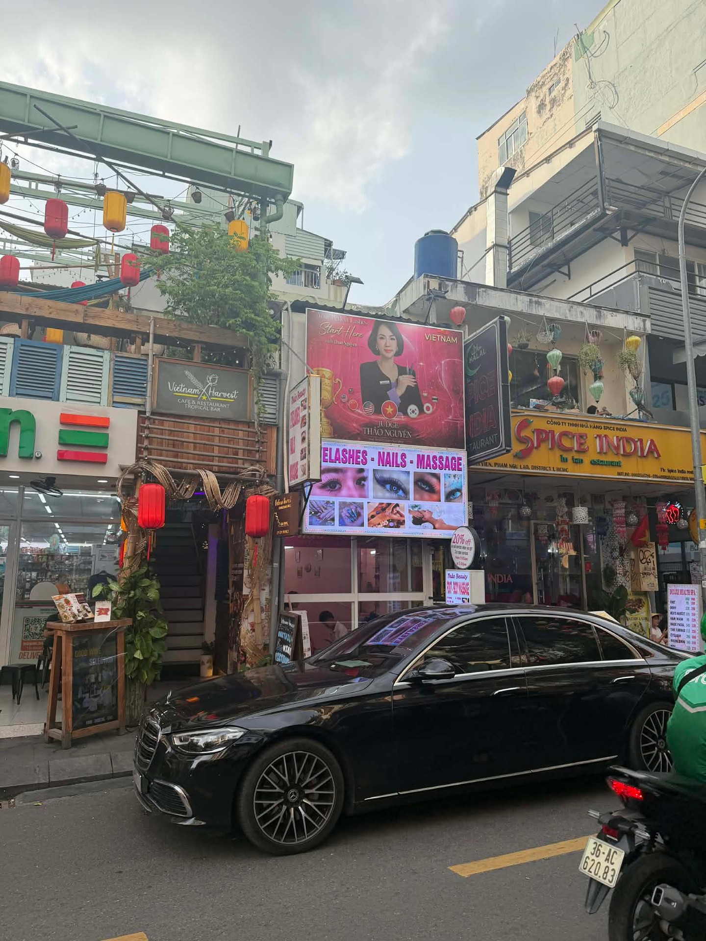 Nhà mặt tiền Bùi Viện siêu đỉnh giữa lòng Quận 1