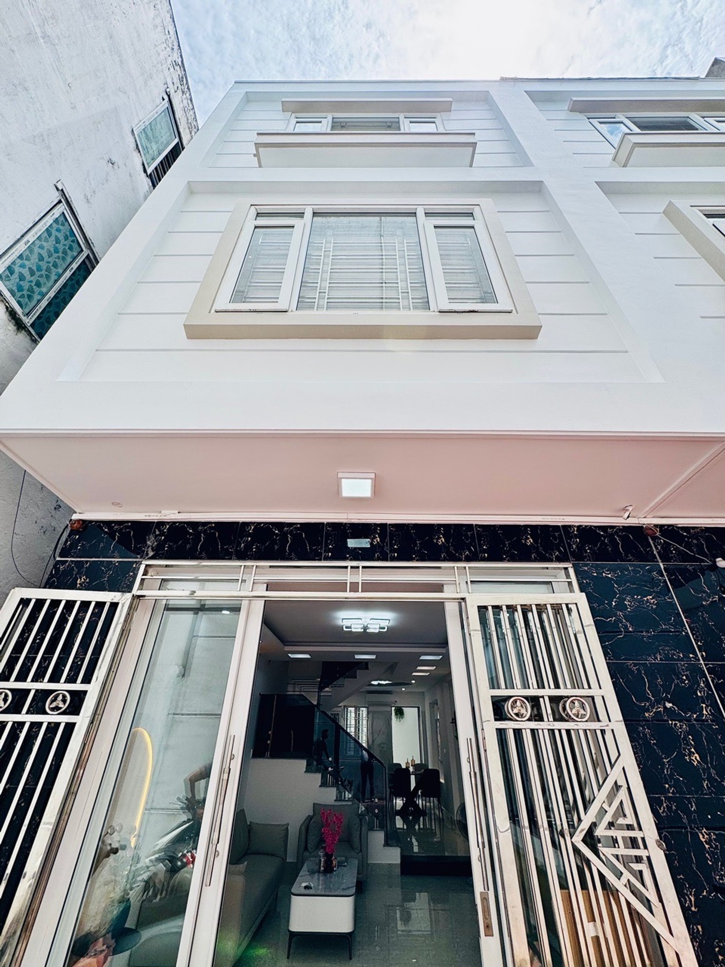 🔥 NHÀ ĐẸP KHU CHỢ CỘT ĐÈN | 52M² × 3 TẦNG | MT 4M | 3PN – 3WC | FULL NỘI THẤT | GIÁ 3,35 Tỷ