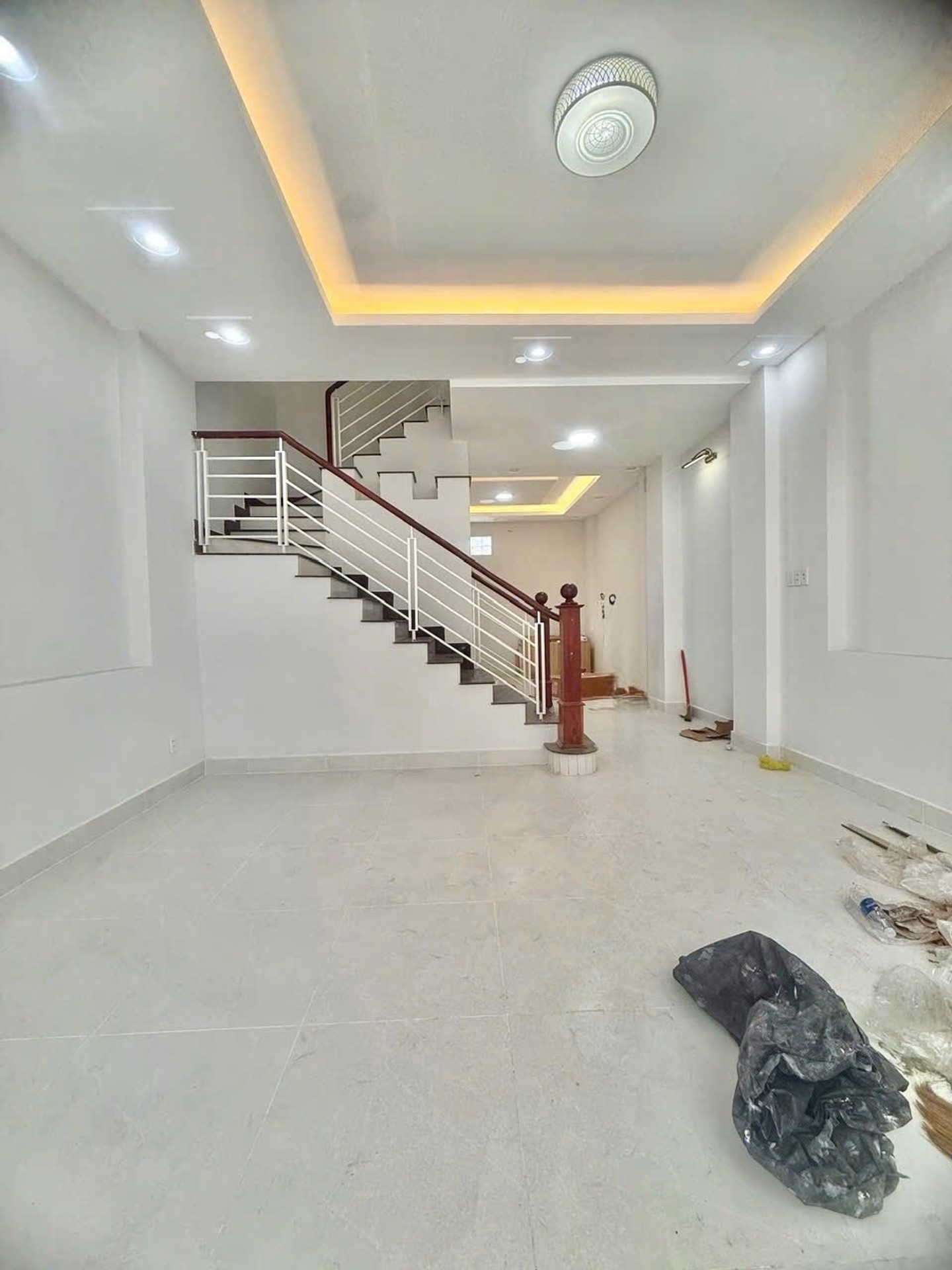 Nhà 4 tầng thiết kế hiện đại gần trung tâm phường Cát Lái Quận 2, diện tích 62m²