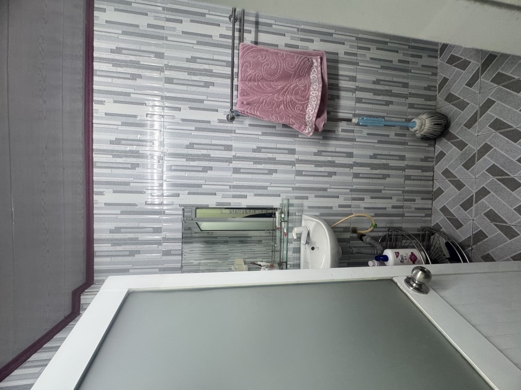 Nhà 2 tầng 28m2 giá 4 tỷ tại Gò Vấp gần Phạm Văn Đồng