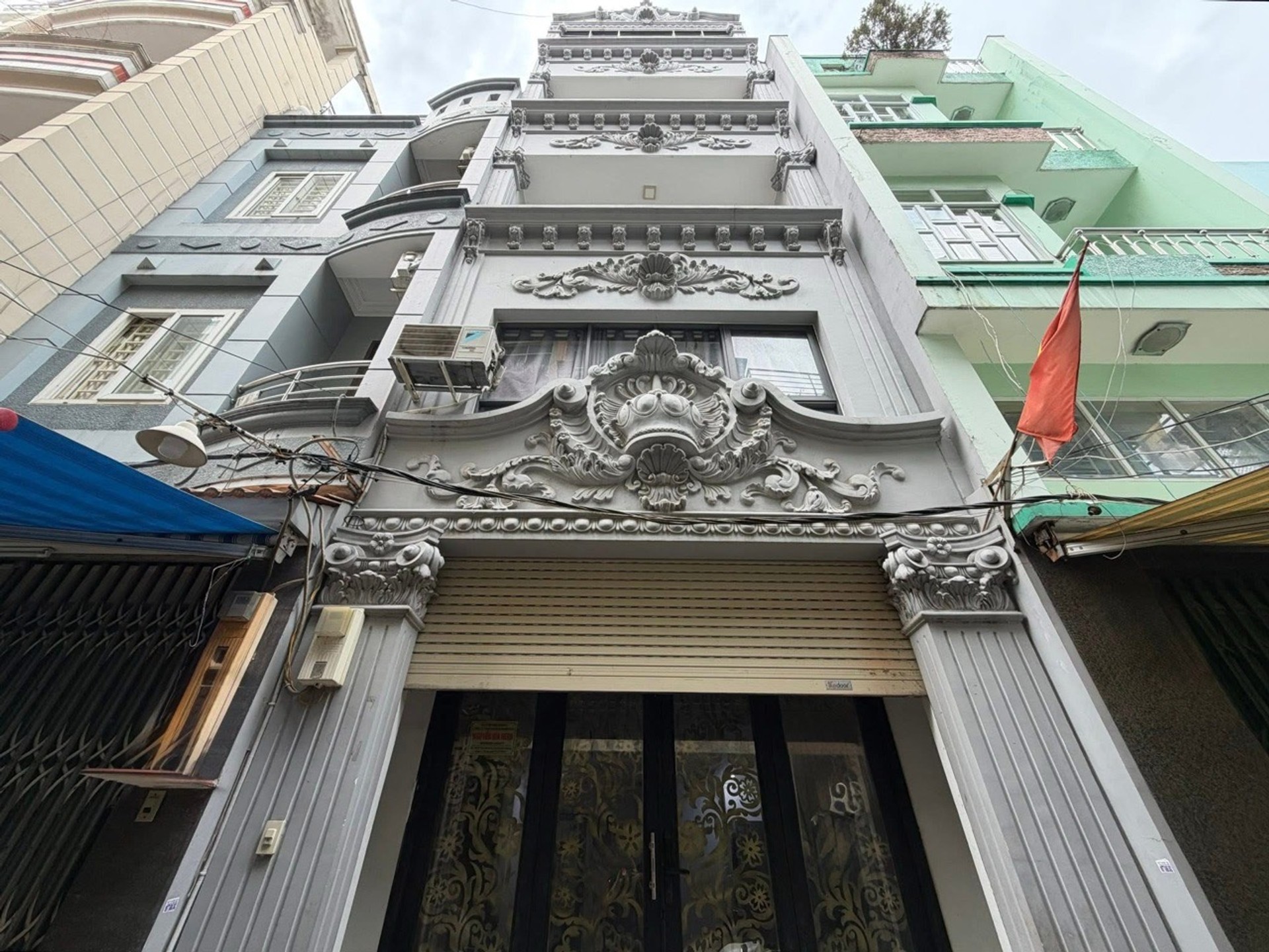 Nhà 5 tầng siêu hót cho thuê 42 triệu/tháng, Quận 1