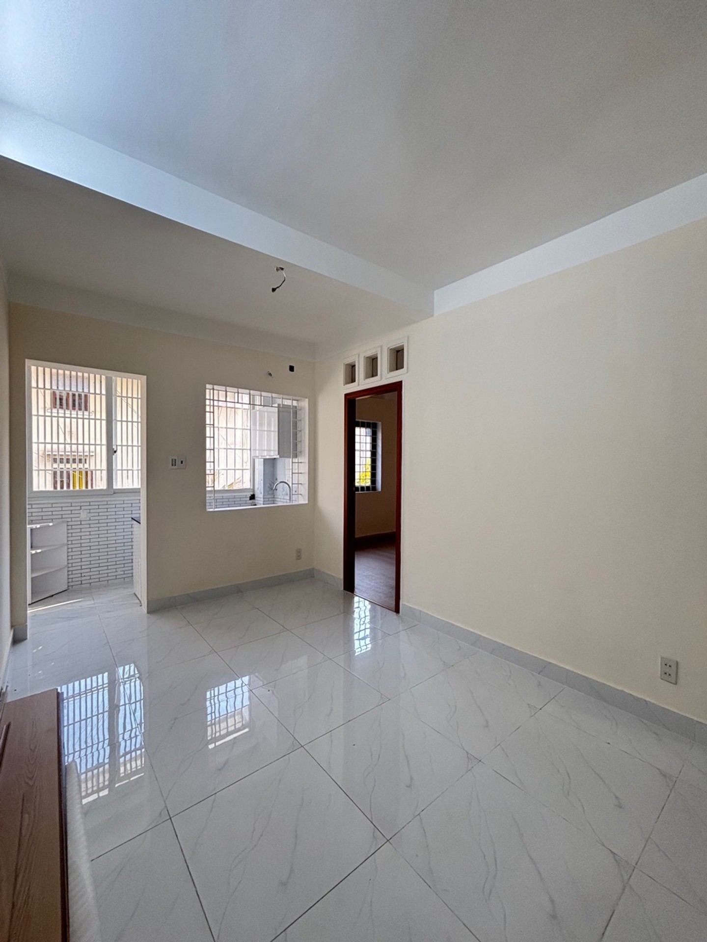 Căn hộ 2PN ngay trung tâm, Phú Nhuận , thang bộ lầu 1 sổ riêng