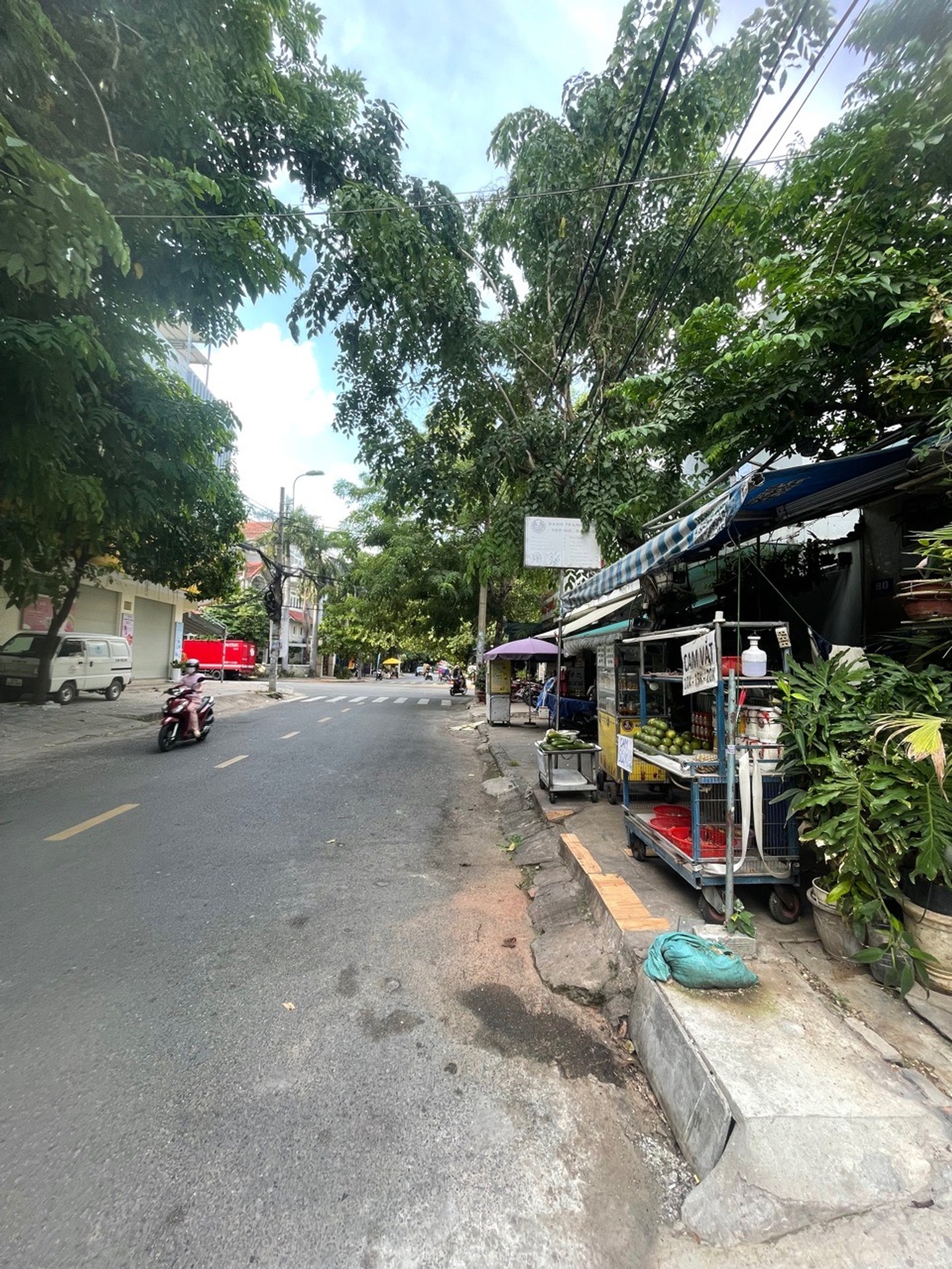 Nhà mặt phố Tây Thạnh, 5 tầng kinh doanh sầm uất giá sốc