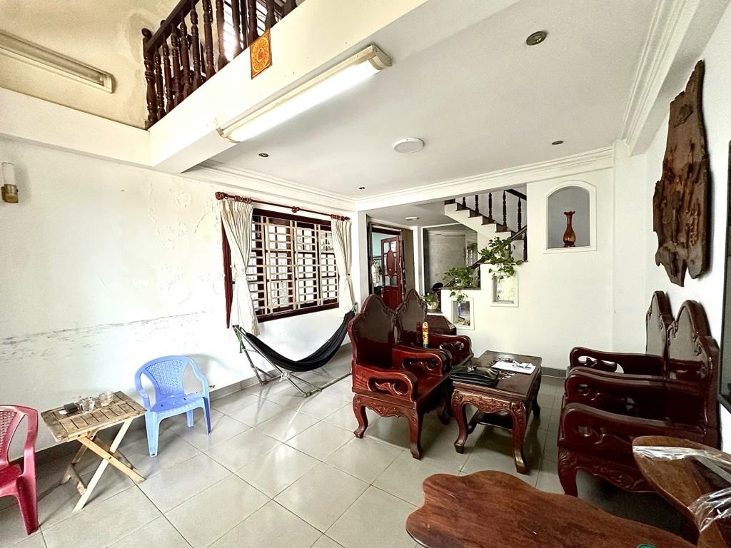 Nhà phố 6 tầng mặt tiền rộng, khu cán bộ yên tĩnh, xe hơi ngủ nhà