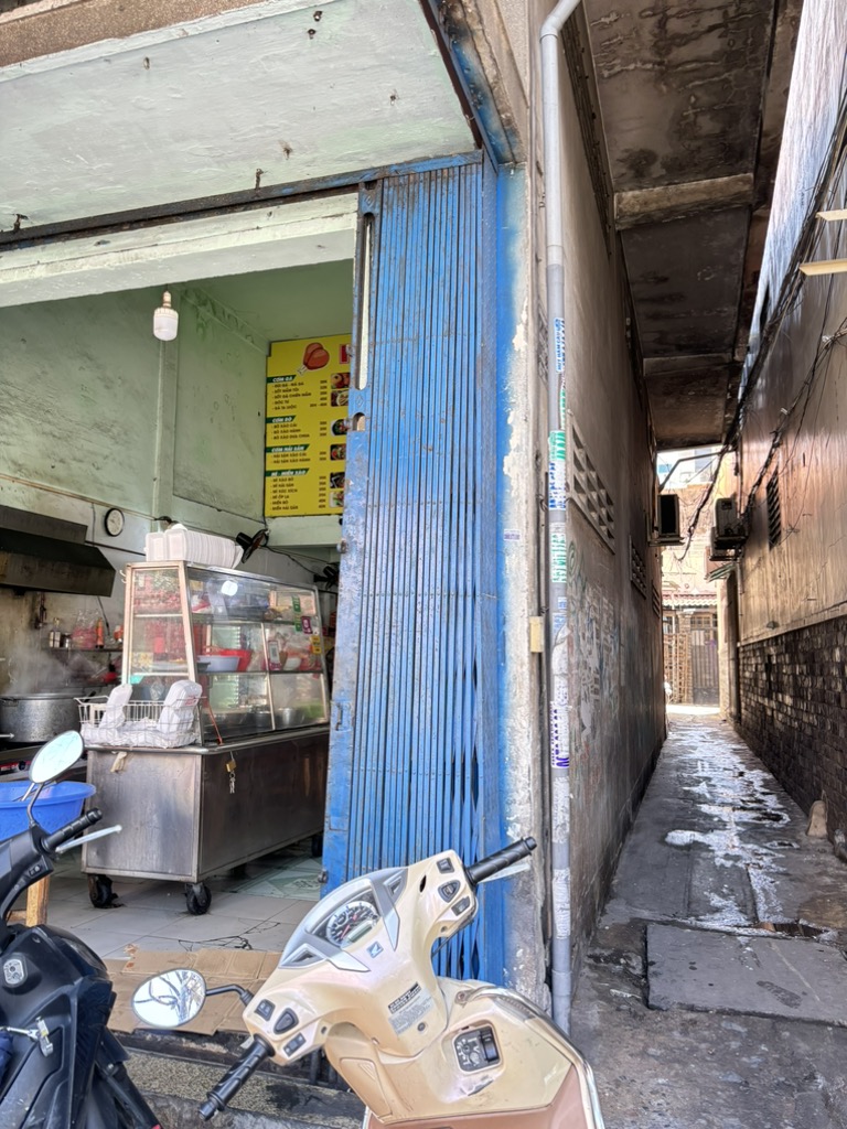 Nhà mặt phố lô góc siêu thoáng gần Metro, cơ hội đầu tư đỉnh