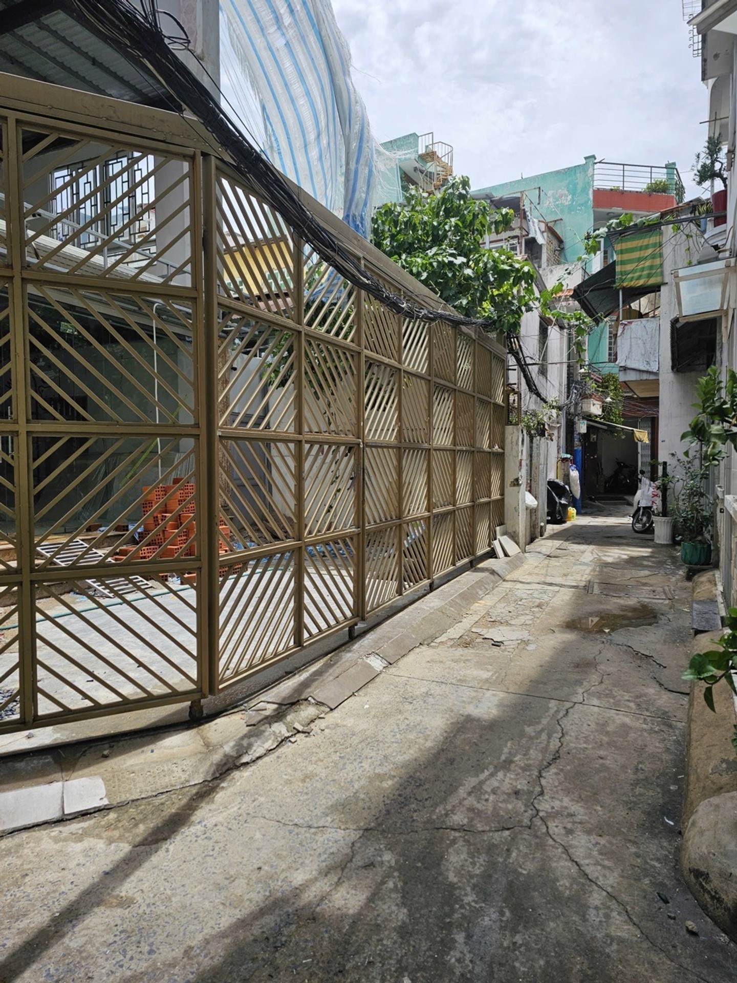 Bán nhà riêng 79m² gần ga Metro tuyến 2, xã phường Cách Mạng Tháng 8, mặt tiền rộng 10m