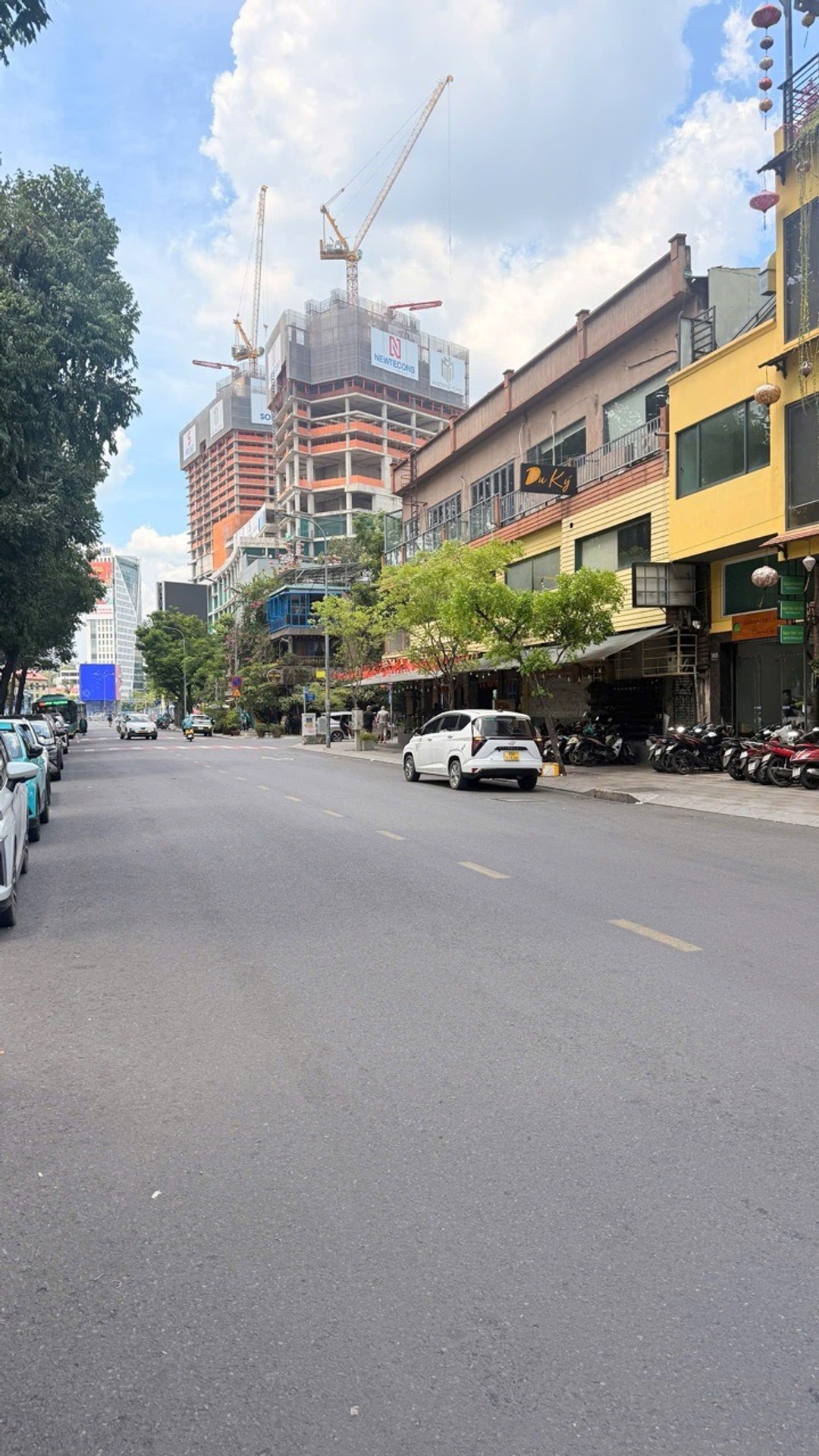 Nhà mặt phố quận 1 giảm giá sốc, còn 32.5 tỷ thương lượng nhanh