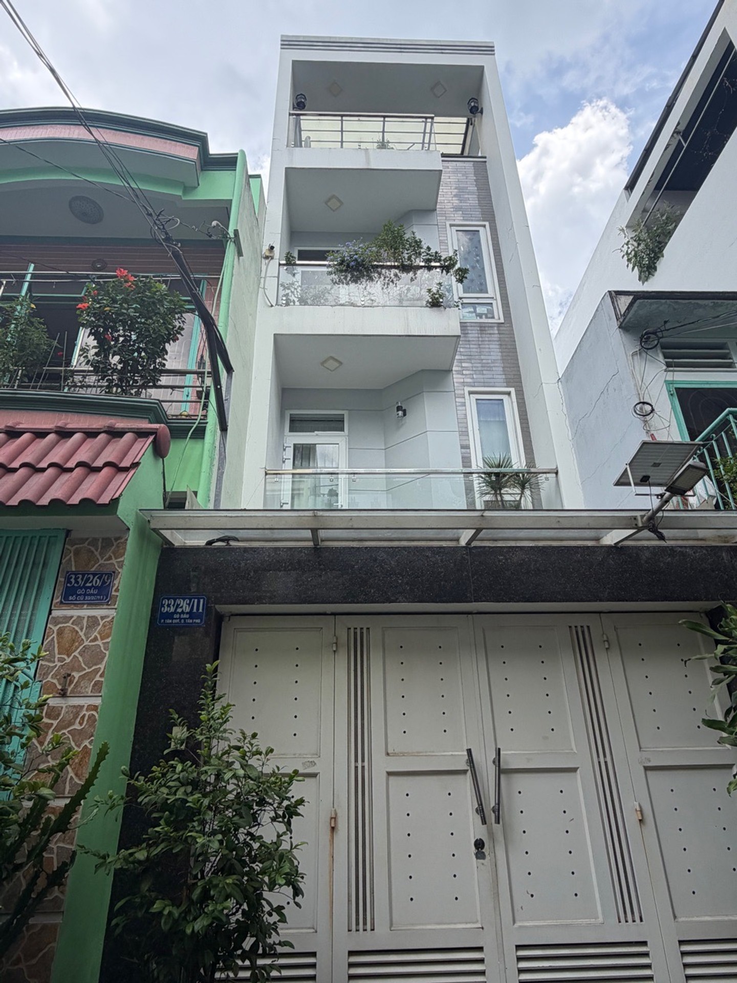Nhà rộng 6PN, hẻm ô tô Gò Dầu, sẵn sàng ở ngay