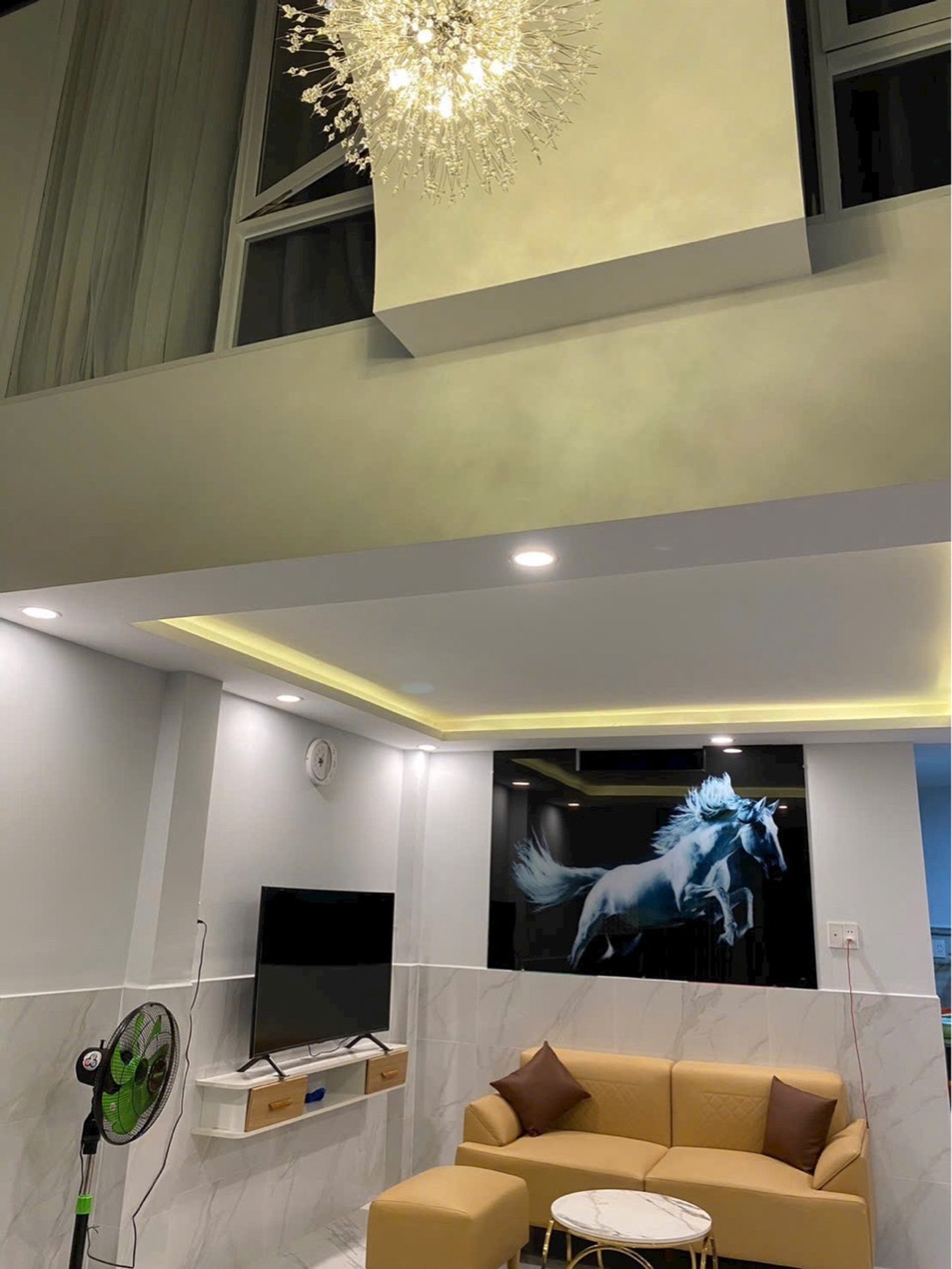 Nhà 2 mặt hẻm ô tô gần Phan Xích Long trung tâm