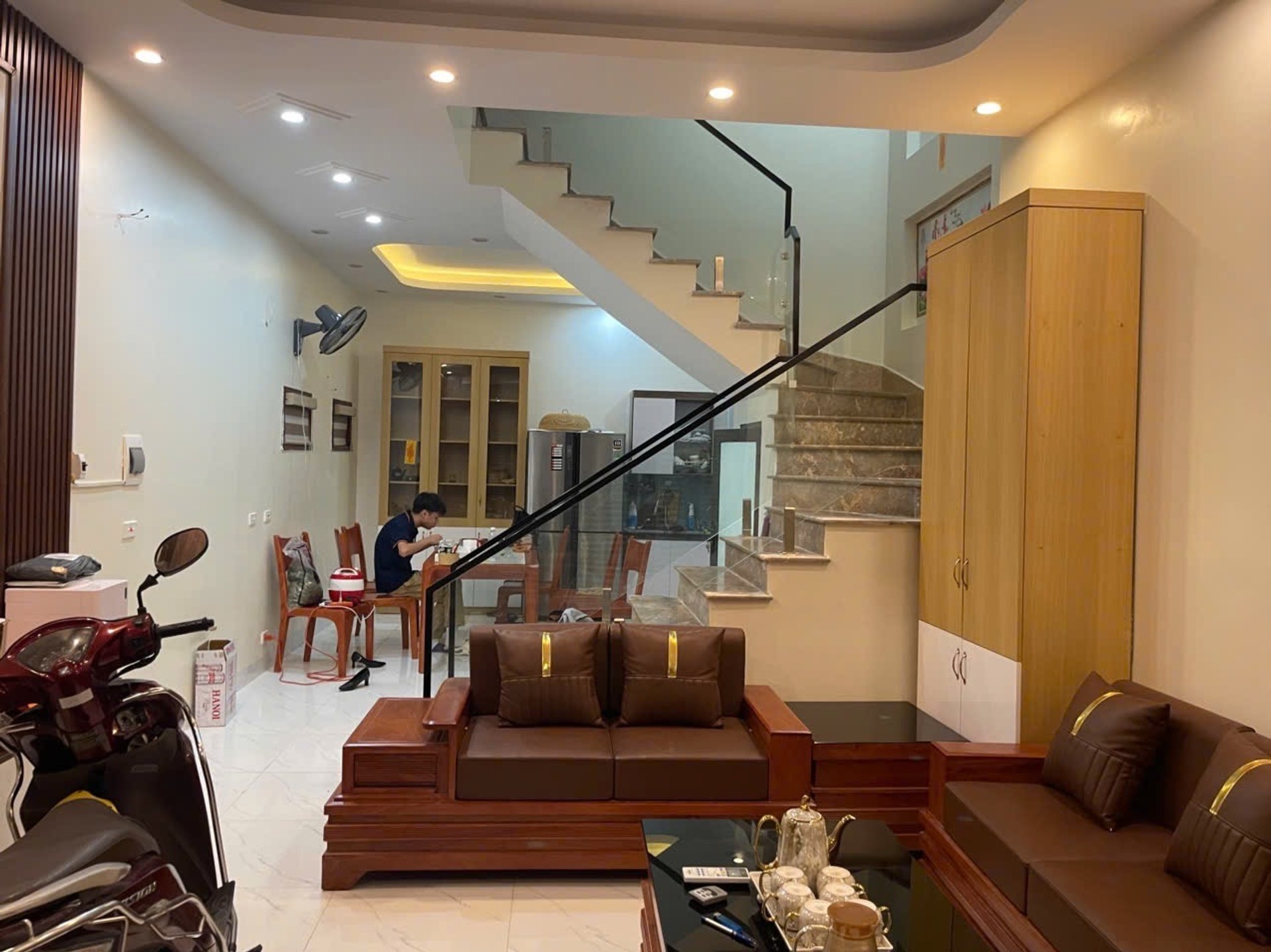 Bán nhà mới đẹp Cầu Am, Vạn Phúc 46m2, 4 ngủ, mặt tiền mơ ước 4,5m, tặng full nội thất