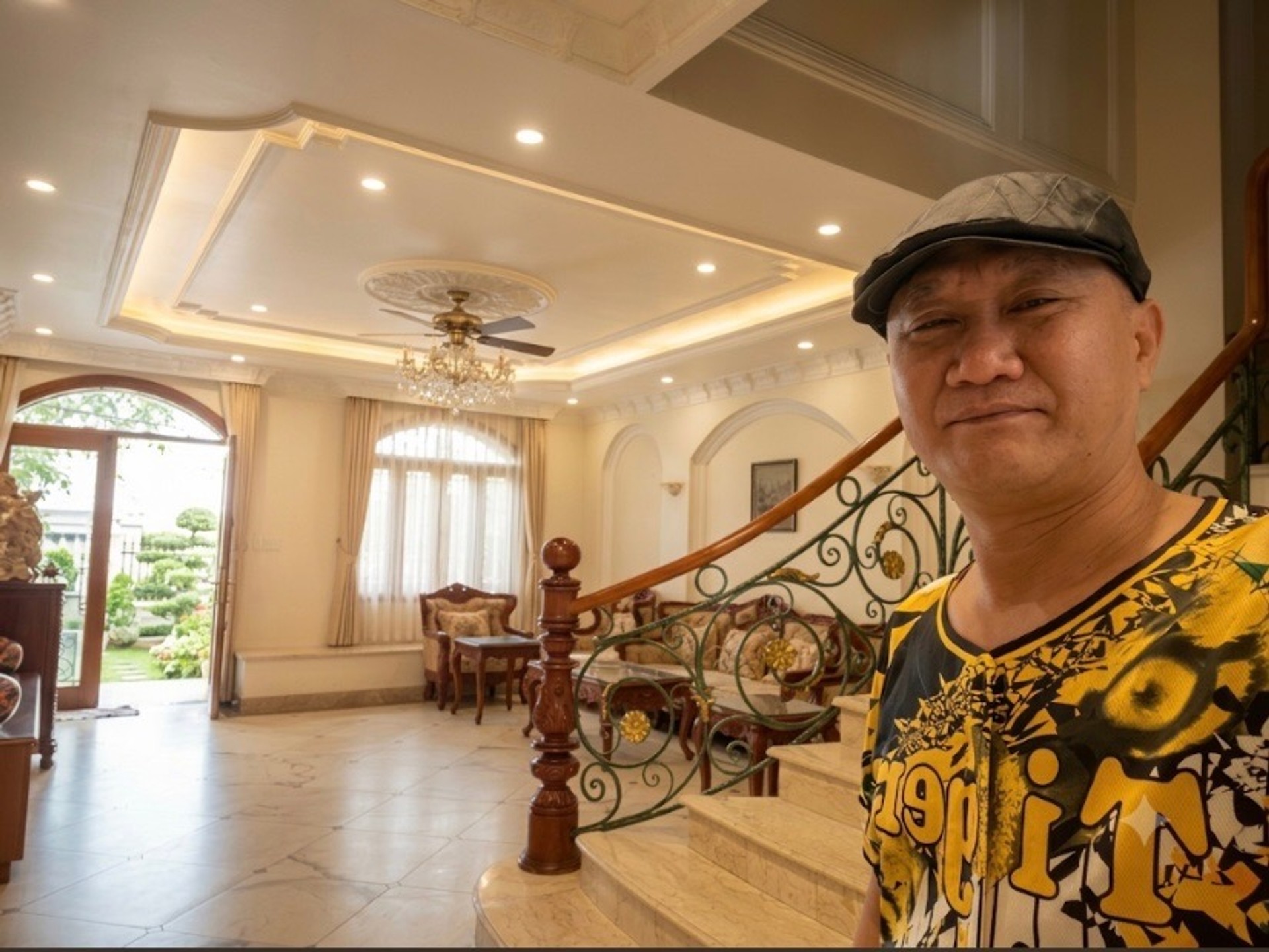 Biệt thự 5 tầng sang trọng giữa lòng Phú Nhuận