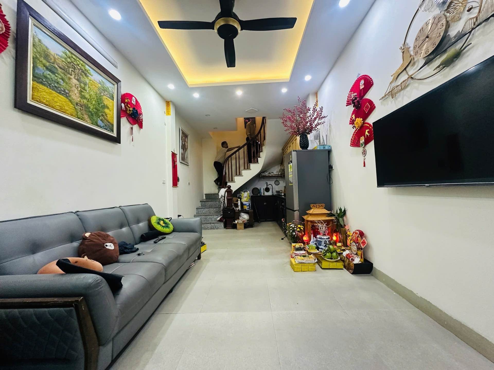 Bán nhà 5 tầng tại Trần Phú, Văn Quán ngõ ô tô, phù hợp ở kết hợp kinh doanh. chỉ 7.65 tỷ