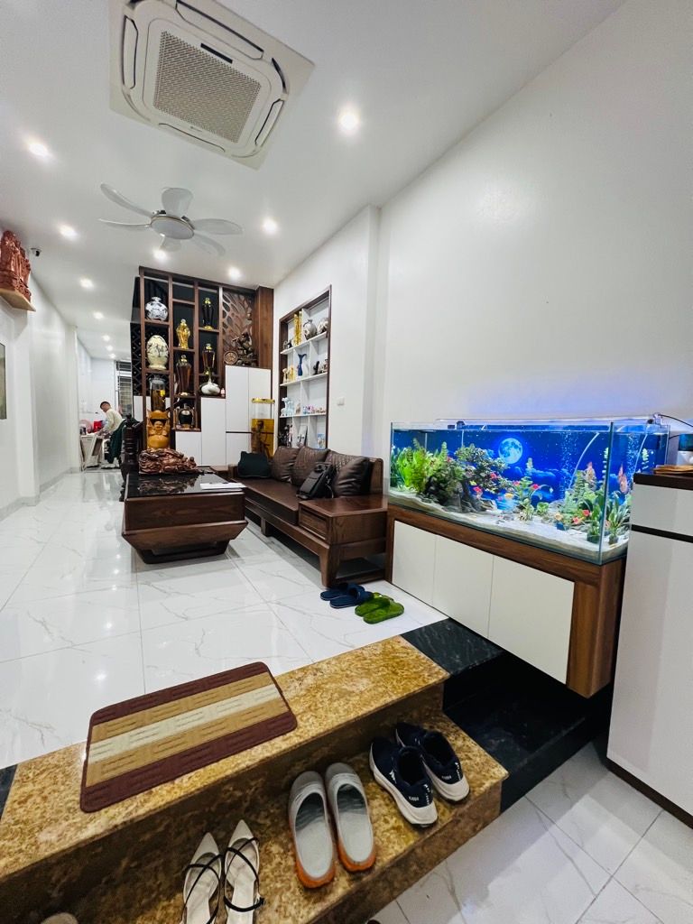 Bán nhà 5 tầng mặt ngõ lớn tại Cầu Đơ 45m2, 5 tầng, oto