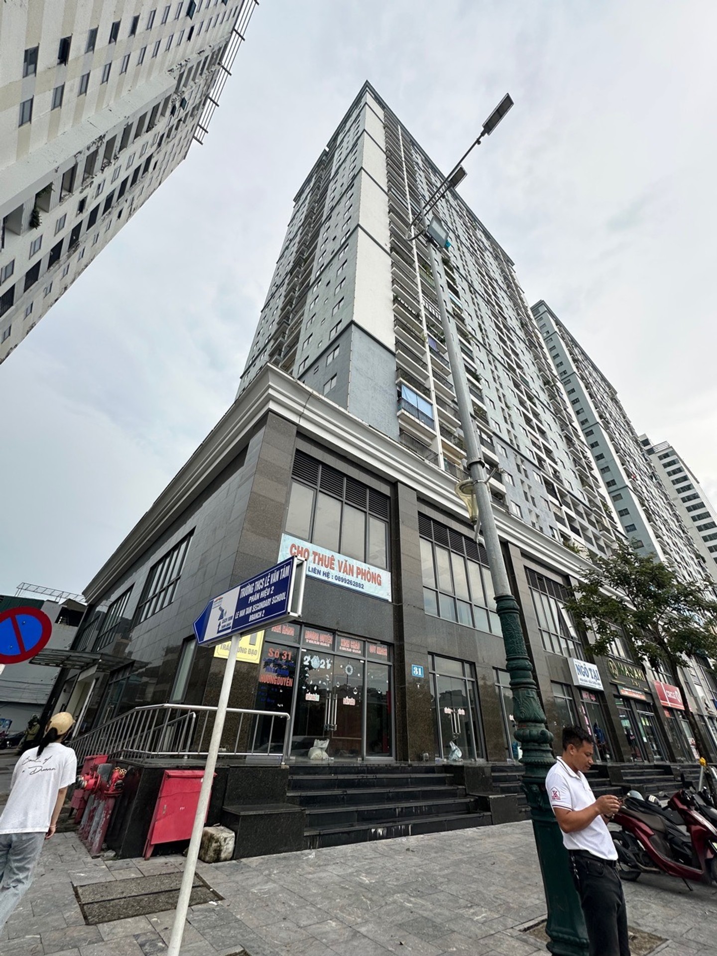 Bán căn hộ 2 phòng ngủ tại Trần Hưng Đạo, Hạ Long, view biển, giá 2.4 tỷ