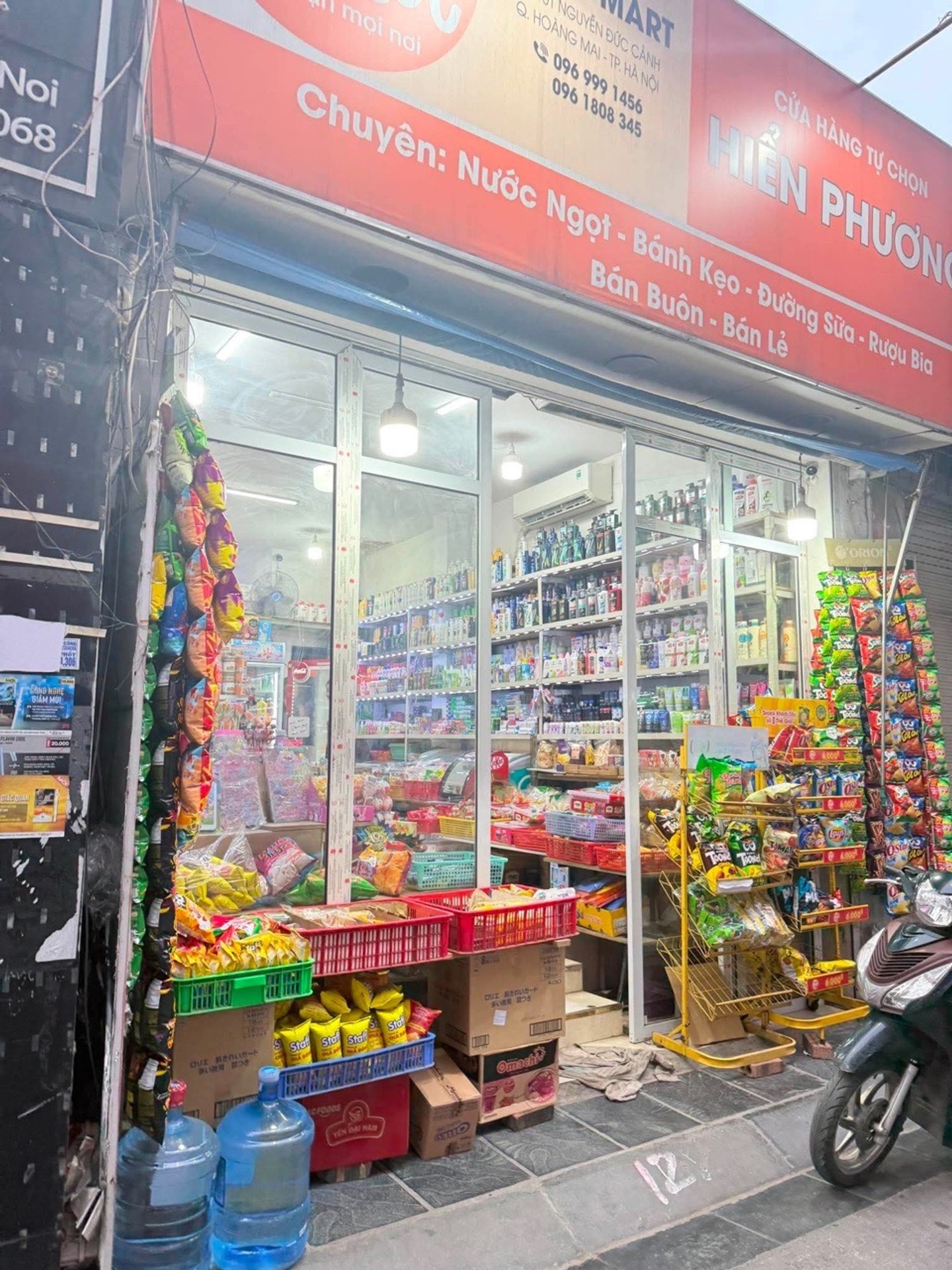 Bán nhà mặt phố Nguyễn Đức Cảnh 100m giá 40 tỷ kinh doanh sầm uất