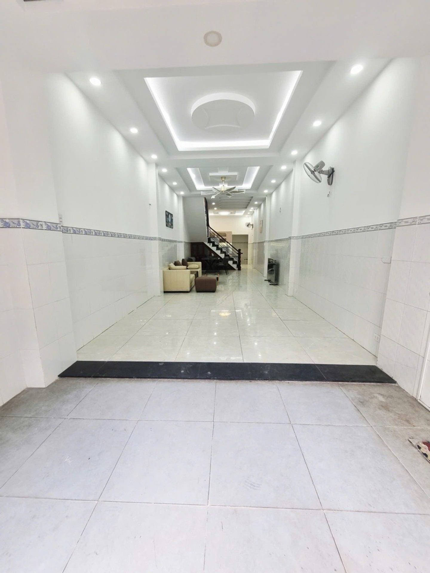 Cơ hội sở hữu nhà mặt phố Lâm Thị Hố giá tốt có 1 không 2