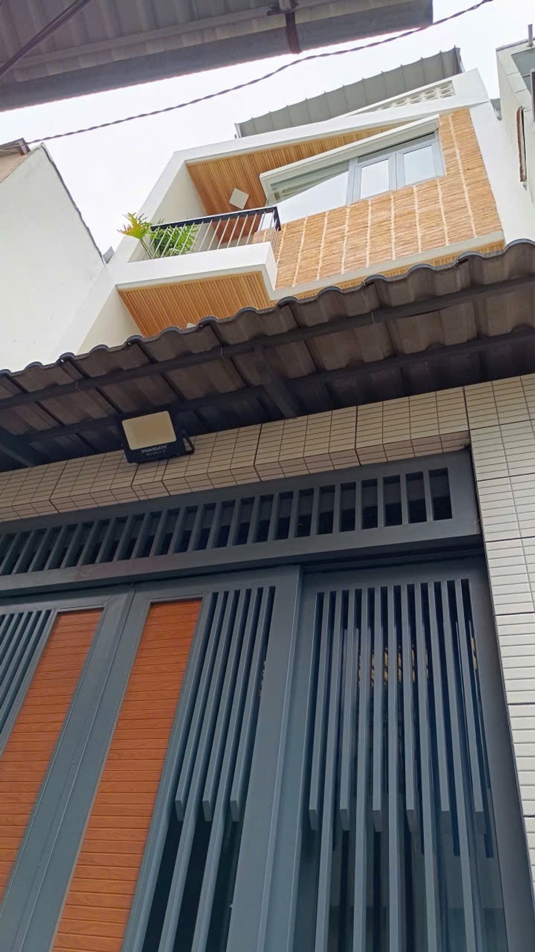 Bán nhà mới xây 4 tầng Phường Chánh Hưng Quận 8 chỉ hơn 6 Tỷ