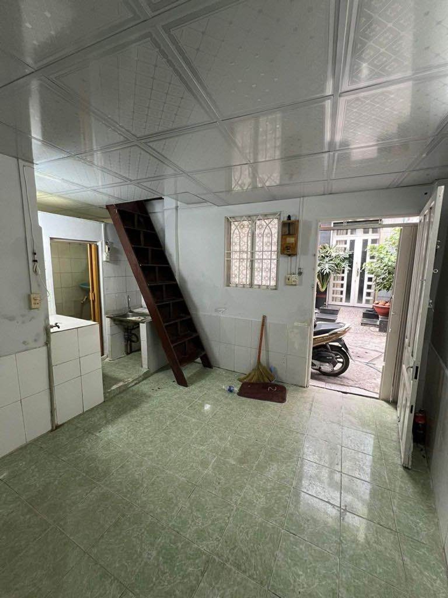 Nhà 2 tầng hẻm ba gác Phú Nhuận siêu tiện lợi