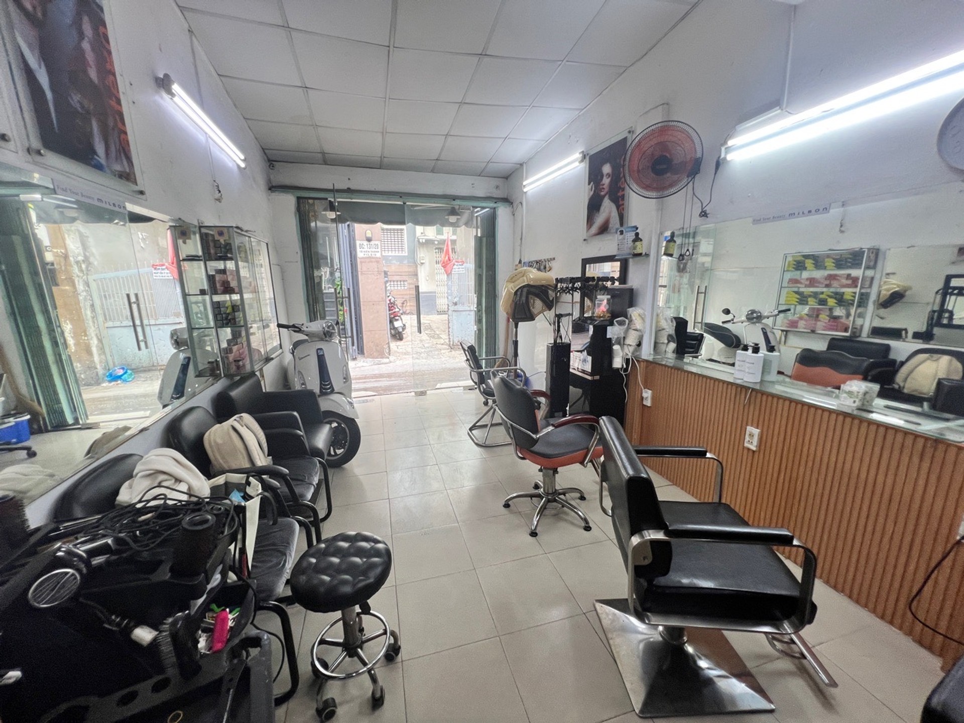 Bán nhà riêng Quận 10, gần Tô Hiến Thành, hẻm xe hơi, pháp lý rõ ràng