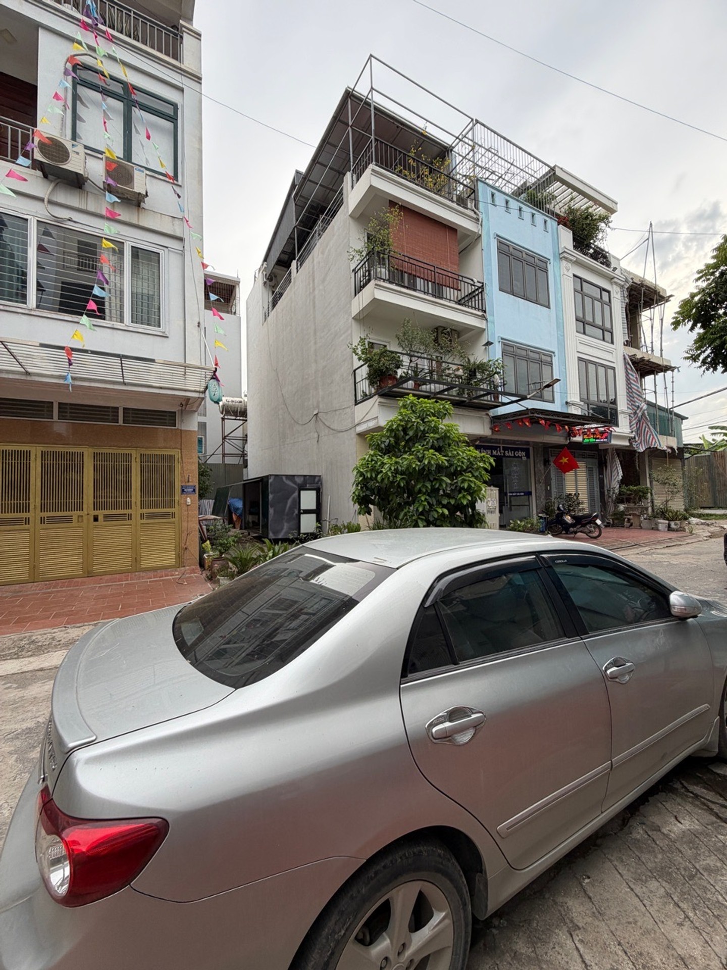 Cơ hội sở hữu nhà 50m2, vỉa hè, oto tránh phố Yên Lộ kinh doanh đỉnh cao ô tô tránh