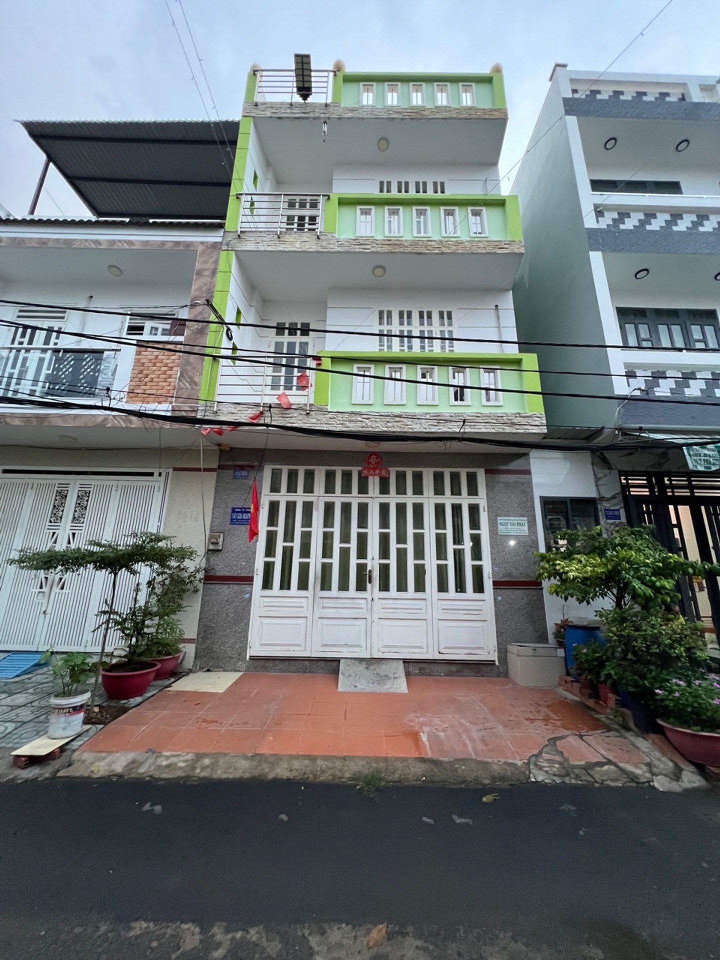 Nhà 3 tầng 4 phòng ngủ gần chợ Mỹ Nga - tây lân- Bình Tân nhỉnh 4 tỷ