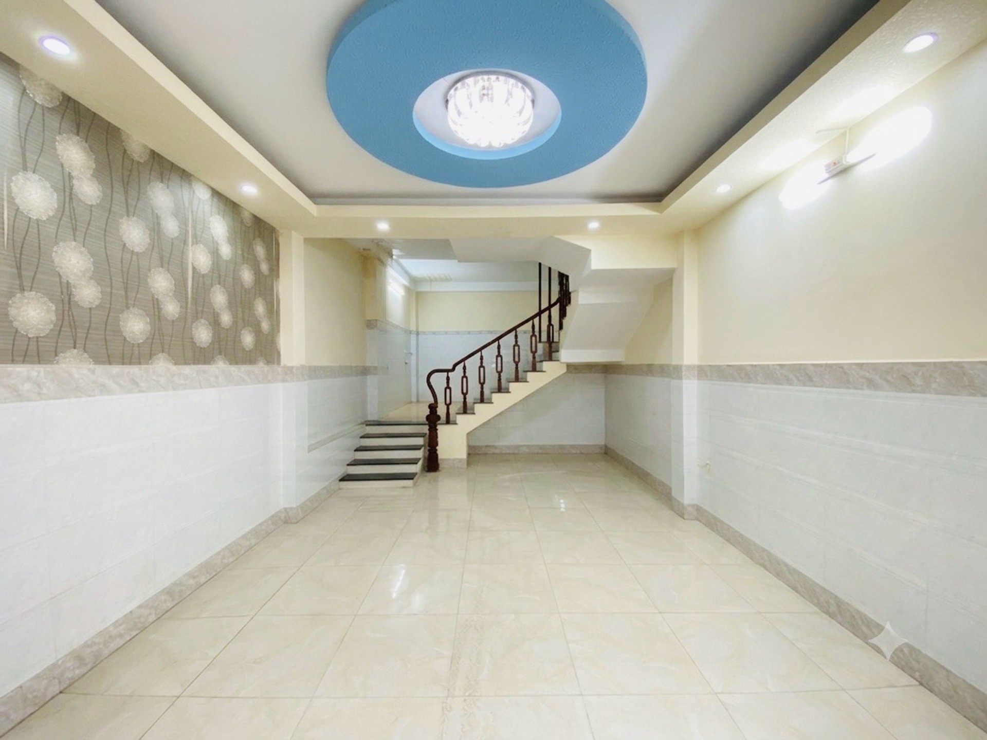 Bán Nhà Hẻm Xe Tải, Phạm Văn Chiêu,56m2, 4 tầng, 4PN,Phù Hợp Ở và Kinh Doanh