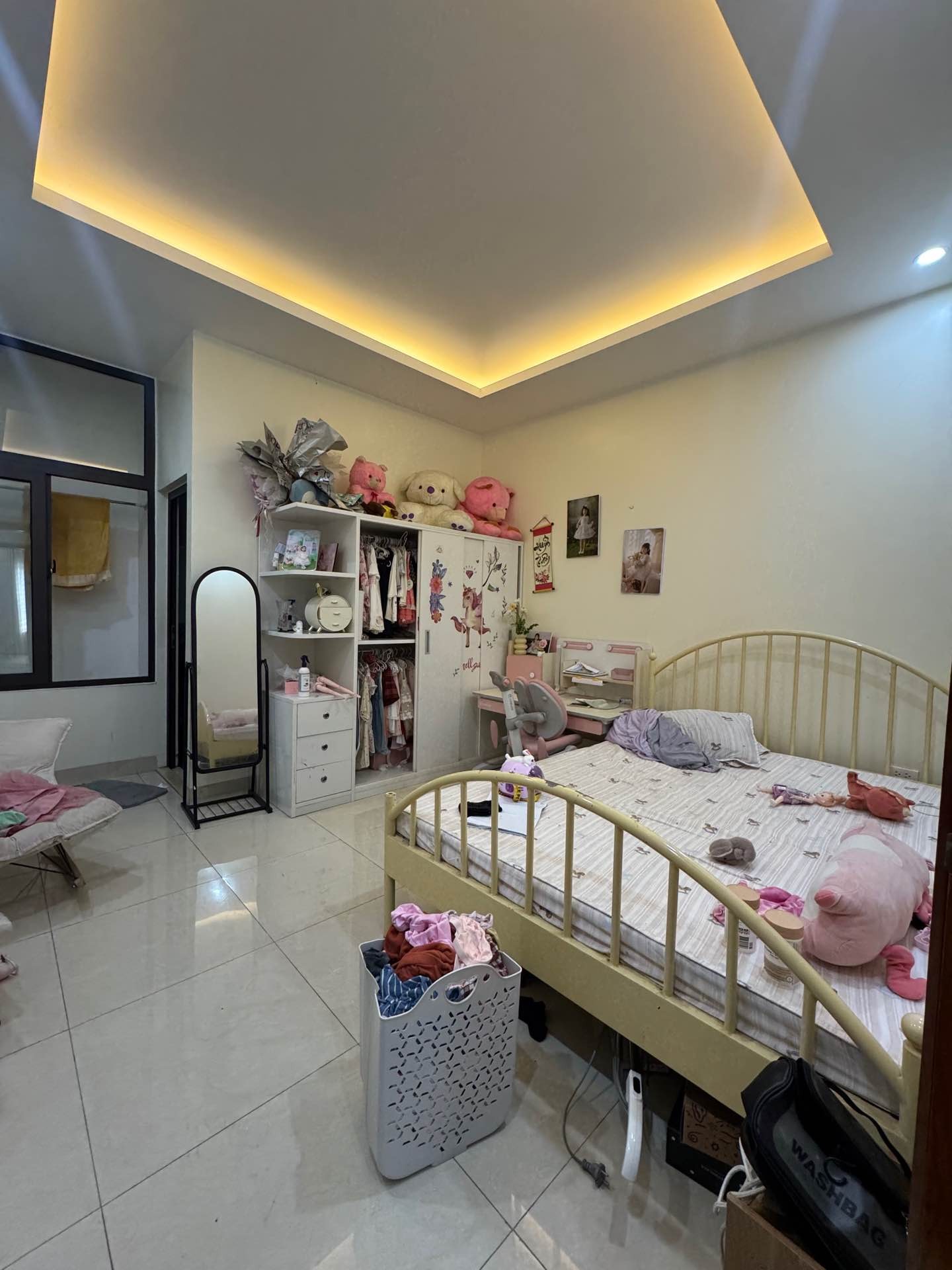 Cơ hội sở hữu nhà liền kề 6 tầng phân lô vỉa hè rộng tại Hoàng Công với giá sốc chỉ 15.2 tỷ