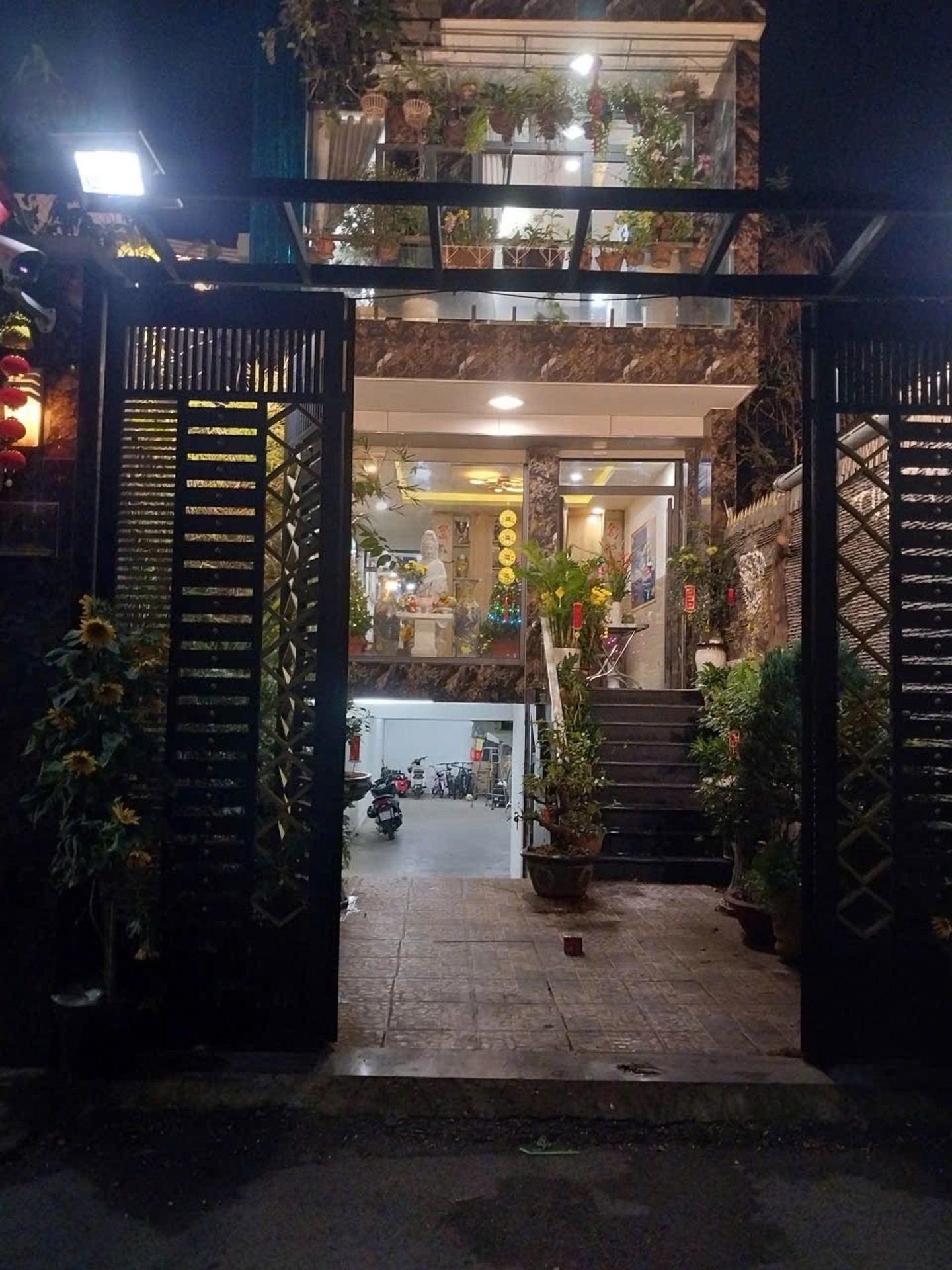 Cực Phẩm 5 Tầng, 123m2, Ngang 5m, Hxh 5m Nguyễn Duy Trinh, Phú Hữu. Chủ Rất Gấp, Chỉ 10.9 Tỷ TL.