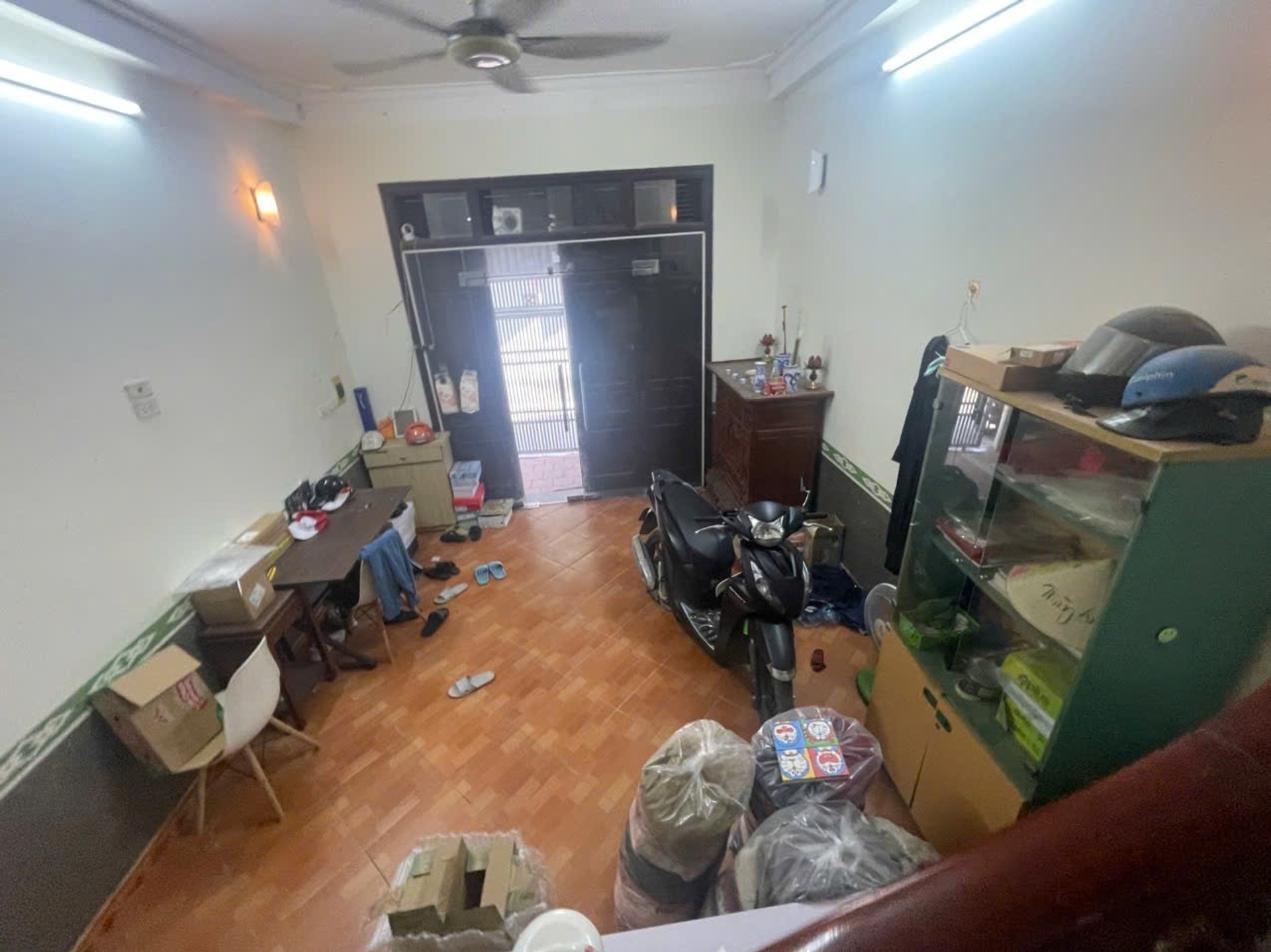 114.18.22 Tân Phong 4 tầng, 56m2 9.9 tỷ.sổ đỏ chính chủ
