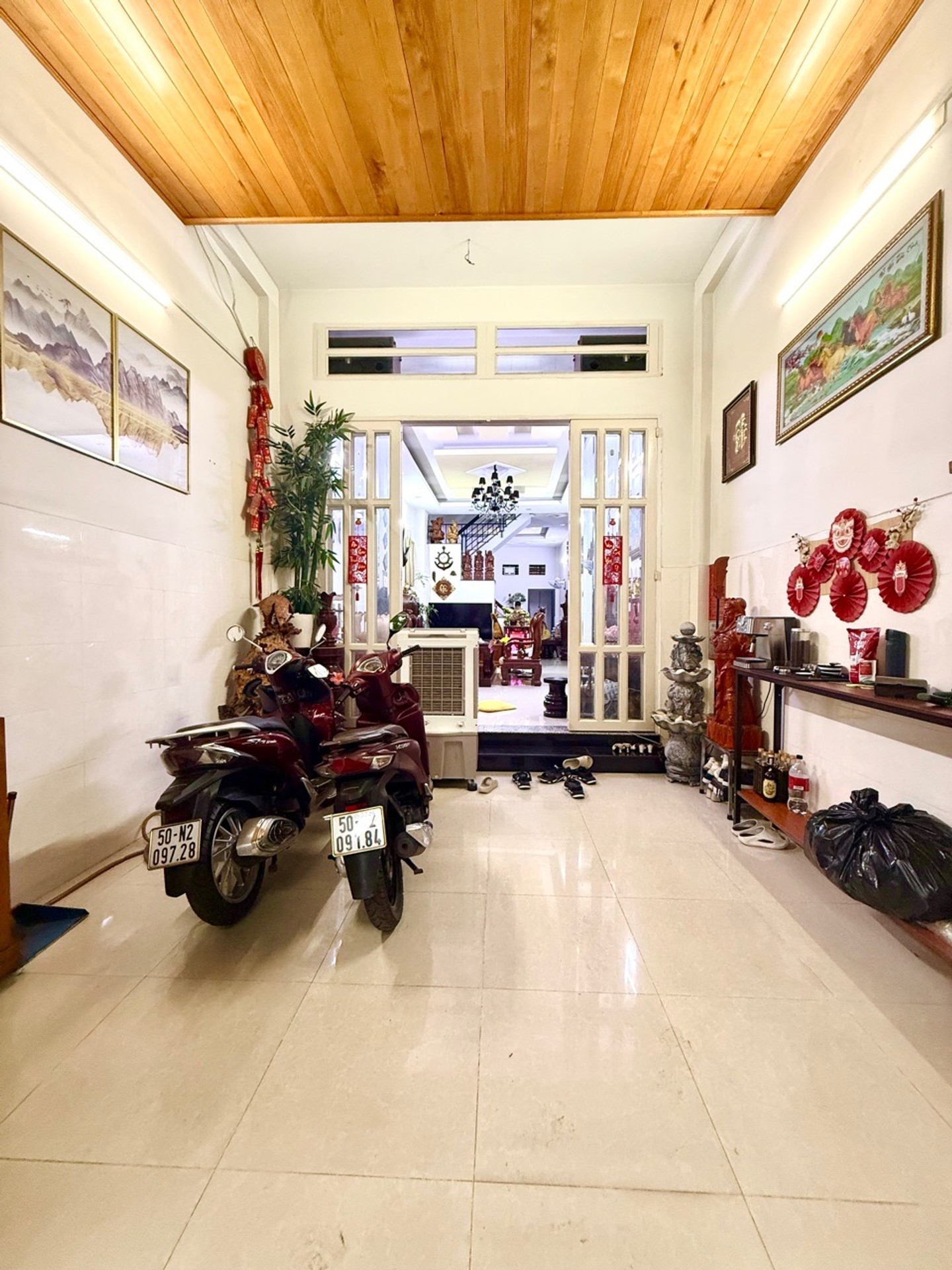 Nhà đẹp Tân Kỳ Tân Quý, hẻm ô tô, gần Aeon Mall Tân Phú