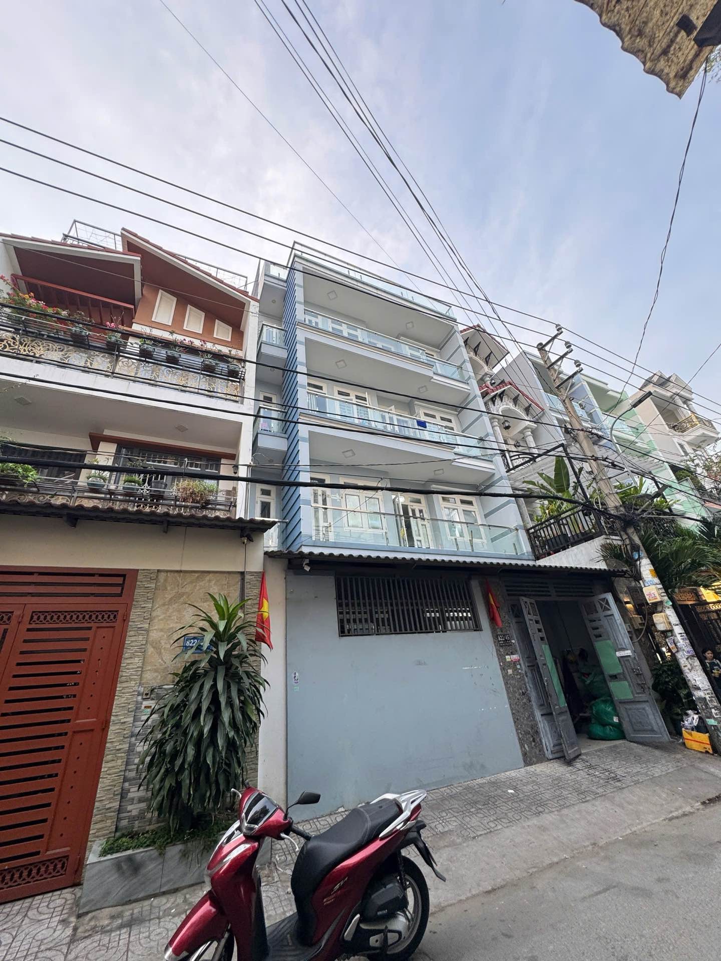 BN 8M18 NHÀ 4 TẦNG BTCT,ĐƯỜNG NHỰA 8M
THÔNG LÊ VĂN QUỚI, TÂN PHÚ
- Nhà 4 tầng BTCT tầng