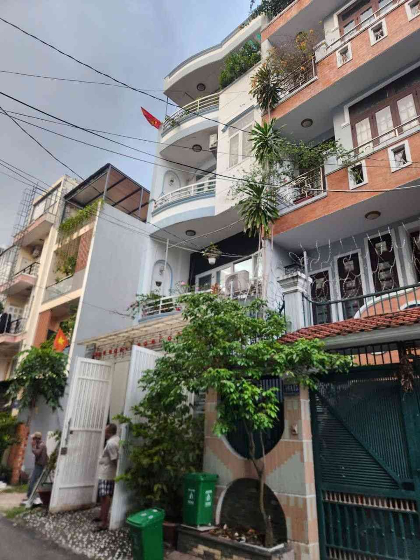 Bán nhà 4 tầng 5 phòng ngủ tại phường Bình Lợi, quận Bình Thạnh