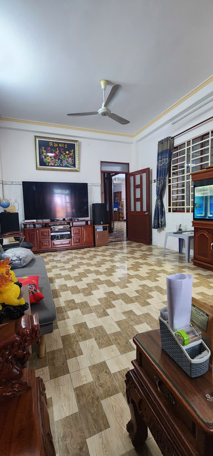 BÁ.N NHÀ ĐẸP CẠNH KINH DƯƠNG VƯƠN.G - KHU TÊN LỬ.A - ĐƯỜNG XE TẢI - ( 8X28M ) NHỈNH 1x.9$