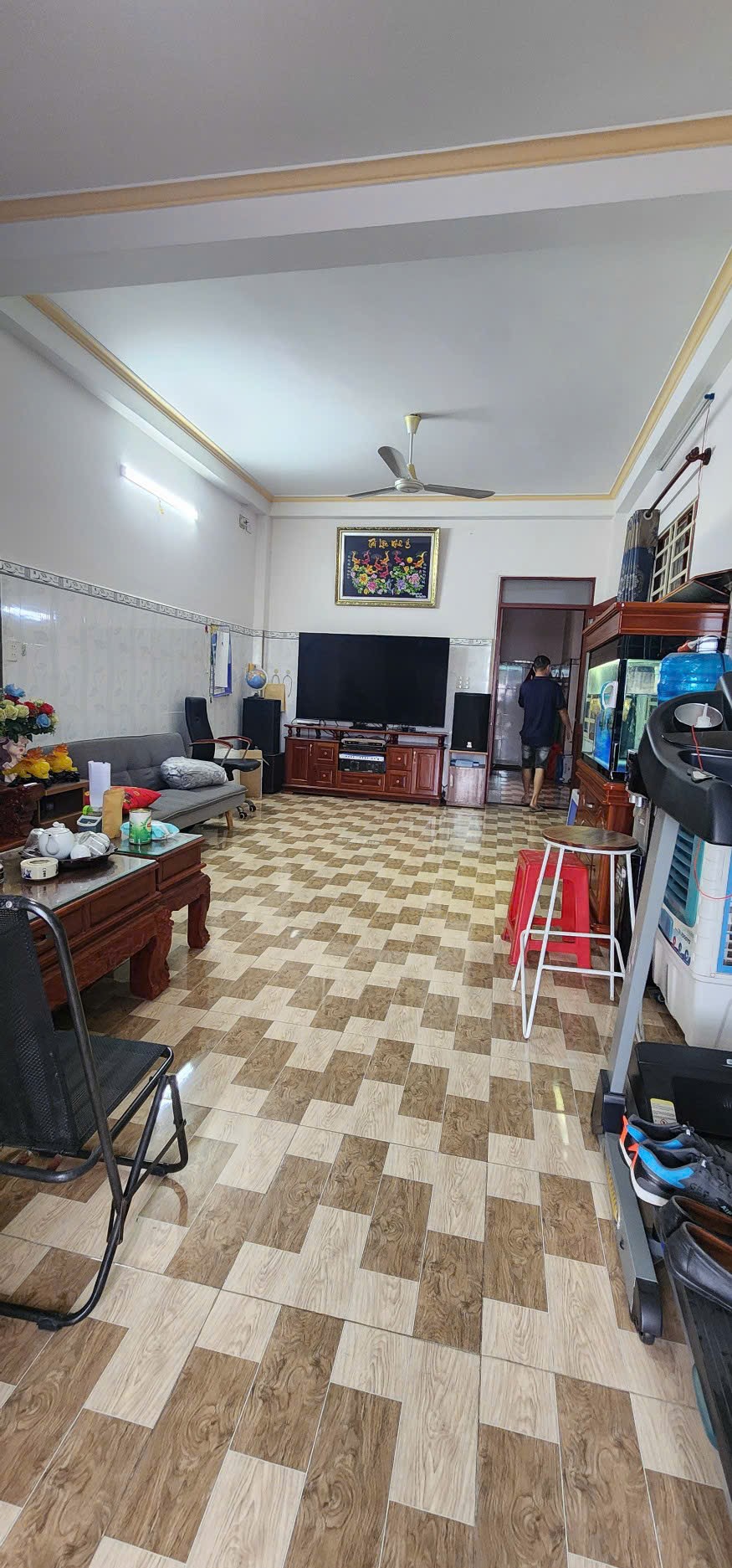 BÁ.N NHÀ ĐẸP CẠNH KINH DƯƠNG VƯƠN.G - KHU TÊN LỬ.A - ĐƯỜNG XE TẢI - ( 8X28M )