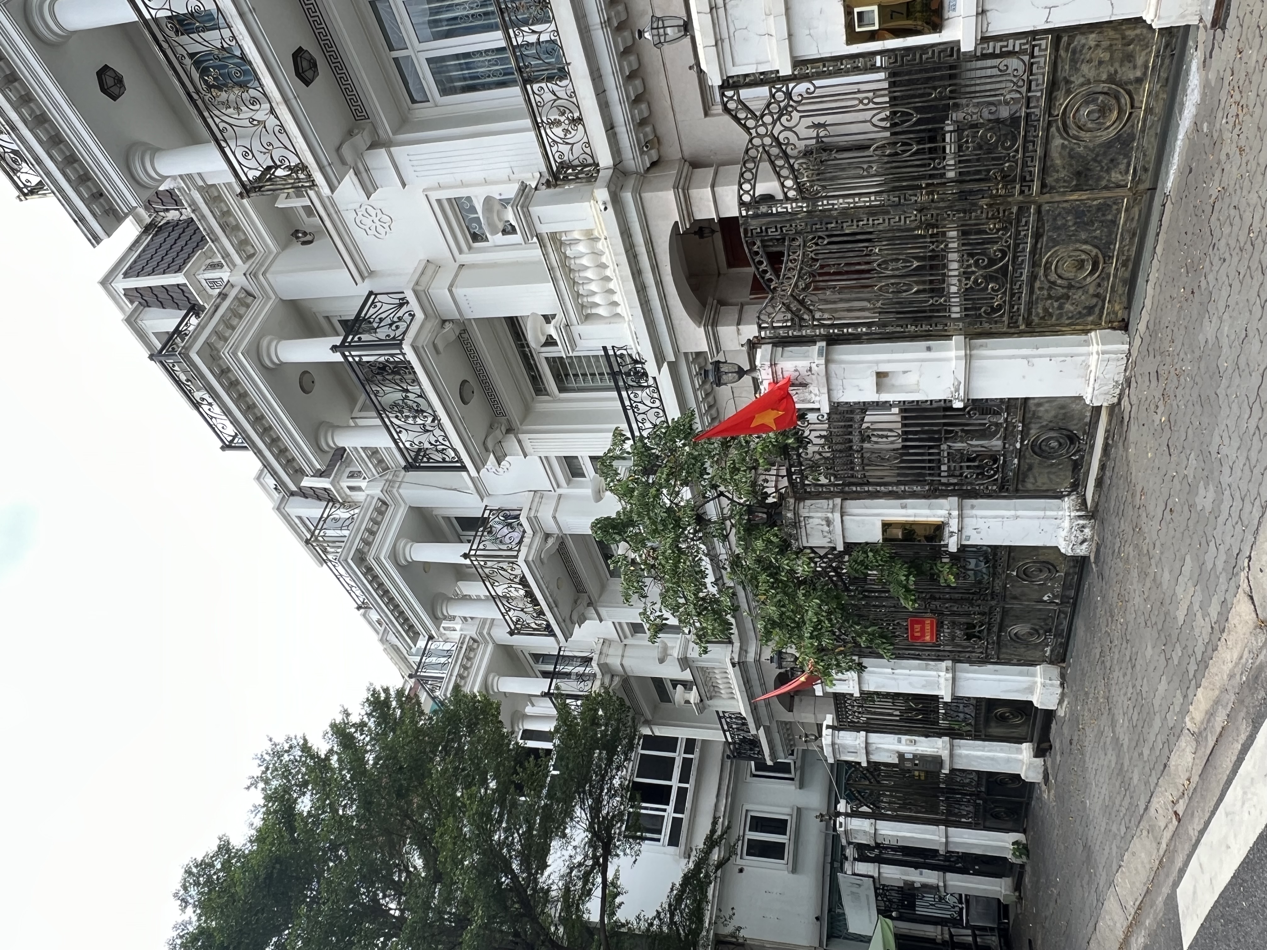 Bán biệt thự liền kề 5 tầng có hầm tại KDC CITYLAND Gò Vấp- Vừa Ở Tiện Kinh Doanh—Trần Thị Nghỉ