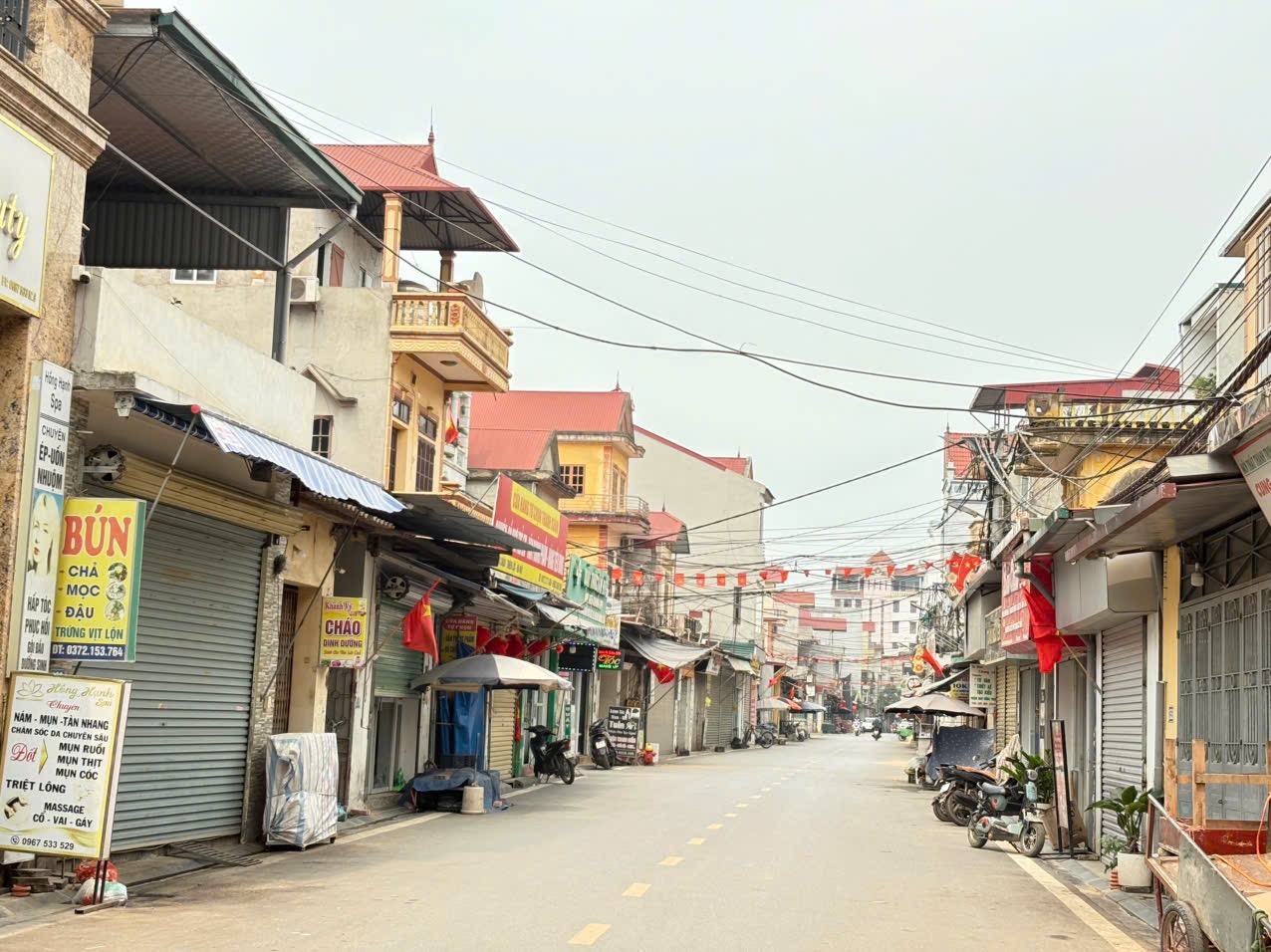 🌺CÓ ÔNG BÁC NHỜ BÁN GẤP BĐS NGAY ĐƯỜNG VÕ VĂN KIỆT-TRỢ MUN, BV NHIỆT ĐỚI CÁCH VÀI M🌺
Kim Chung