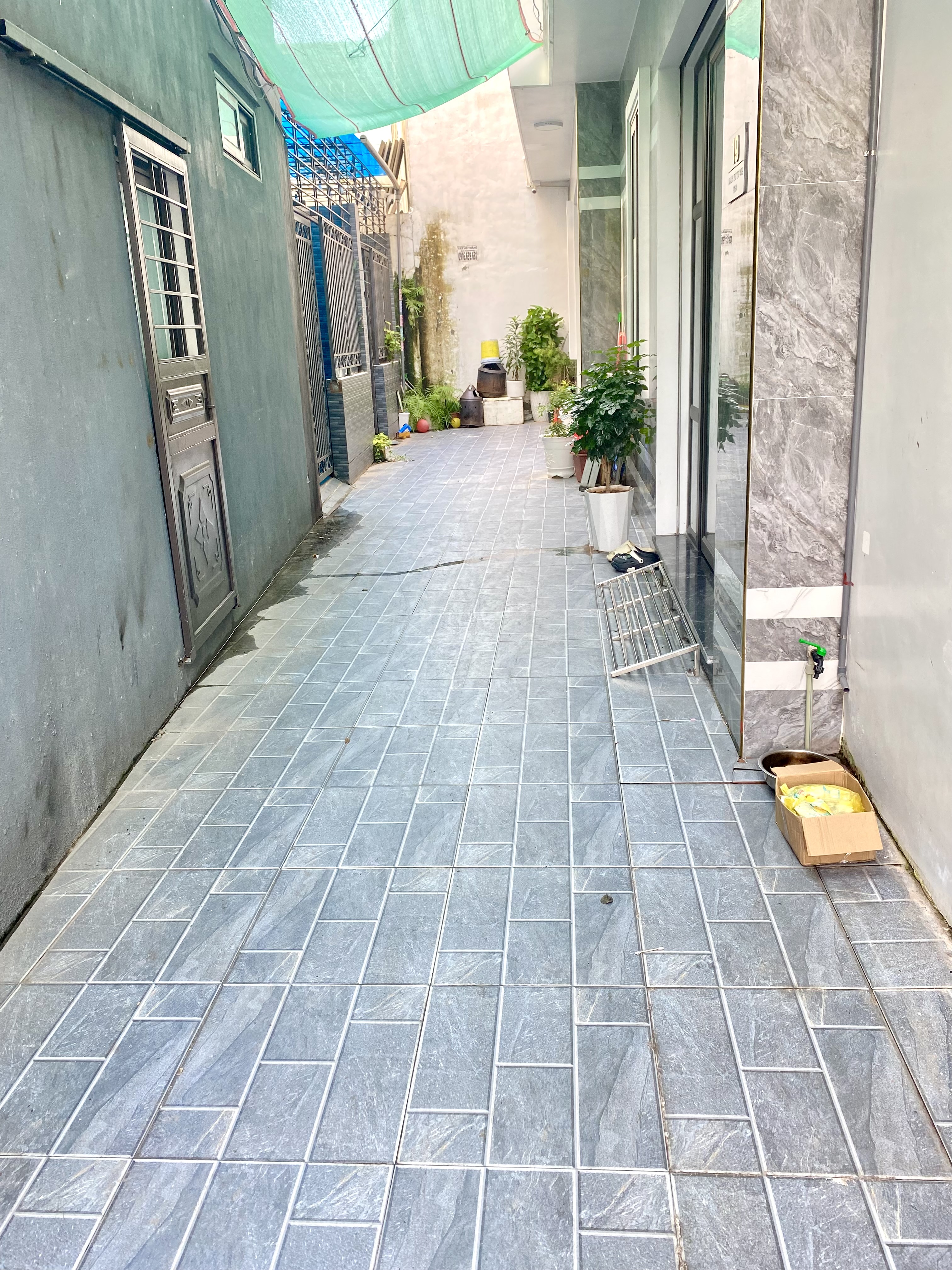 Nhà 46m23 tầng chỉ 2tỷ790 ngay trung tâm Hồ Sen, Miếu Hai Xã, ngõ rộng thoáng.