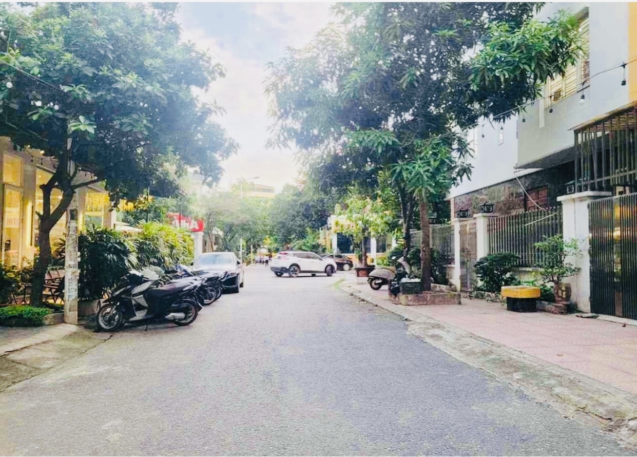 Bán Nhà Liền kề - 83m² - 5 Tầng Thang Máy - 20.5 Tỷ KĐT Văn Khê - La Khê - Hà Đông